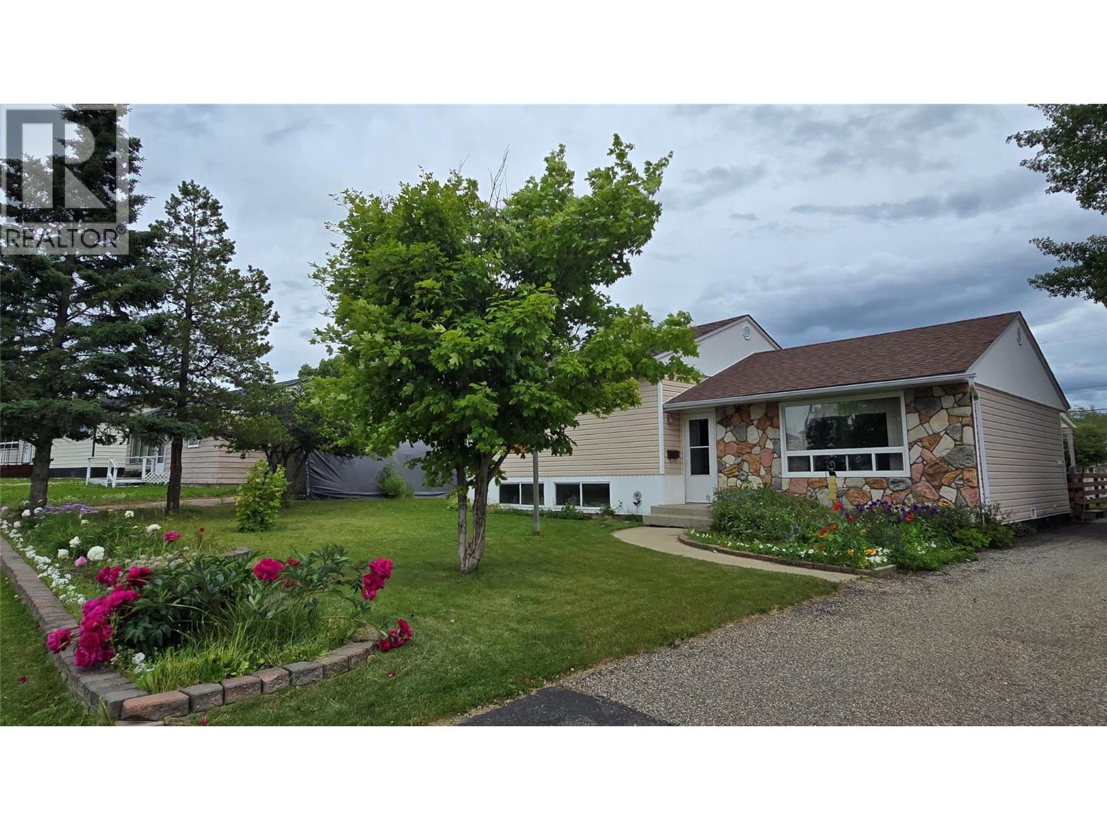 9016 Lyman Drive, Dawson Creek, British Columbia  V1G 3M9 - Photo 16 - 10372650