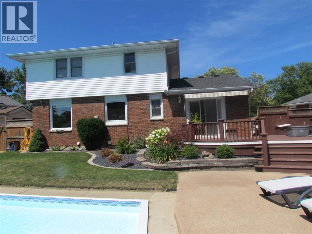 1097 McDougall COURT, Sarnia, Ontario