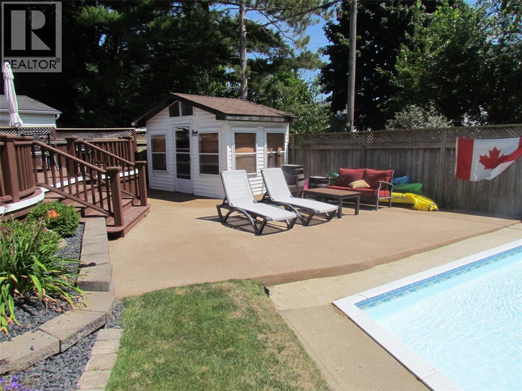 1097 Mcdougall Court, Sarnia, Ontario  N7V 3X6 - Photo 10 - 26001162