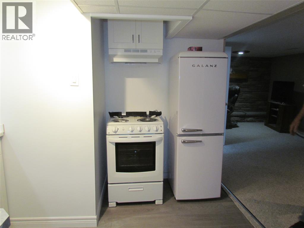 1097 Mcdougall Court, Sarnia, Ontario  N7V 3X6 - Photo 6 - 26001162