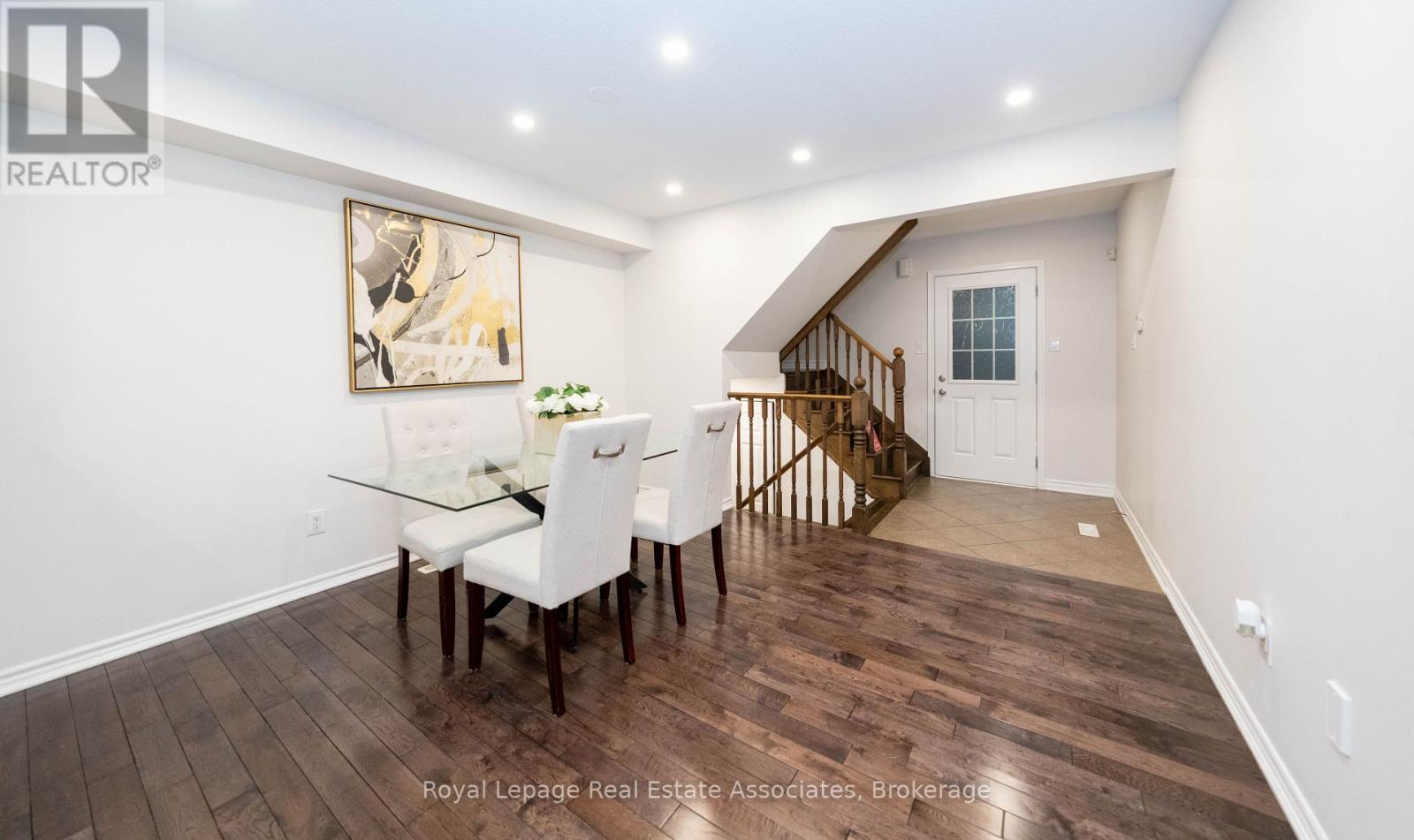 303 Chuchmach Close, Milton, Ontario  L9T 8B3 - Photo 6 - W12694344