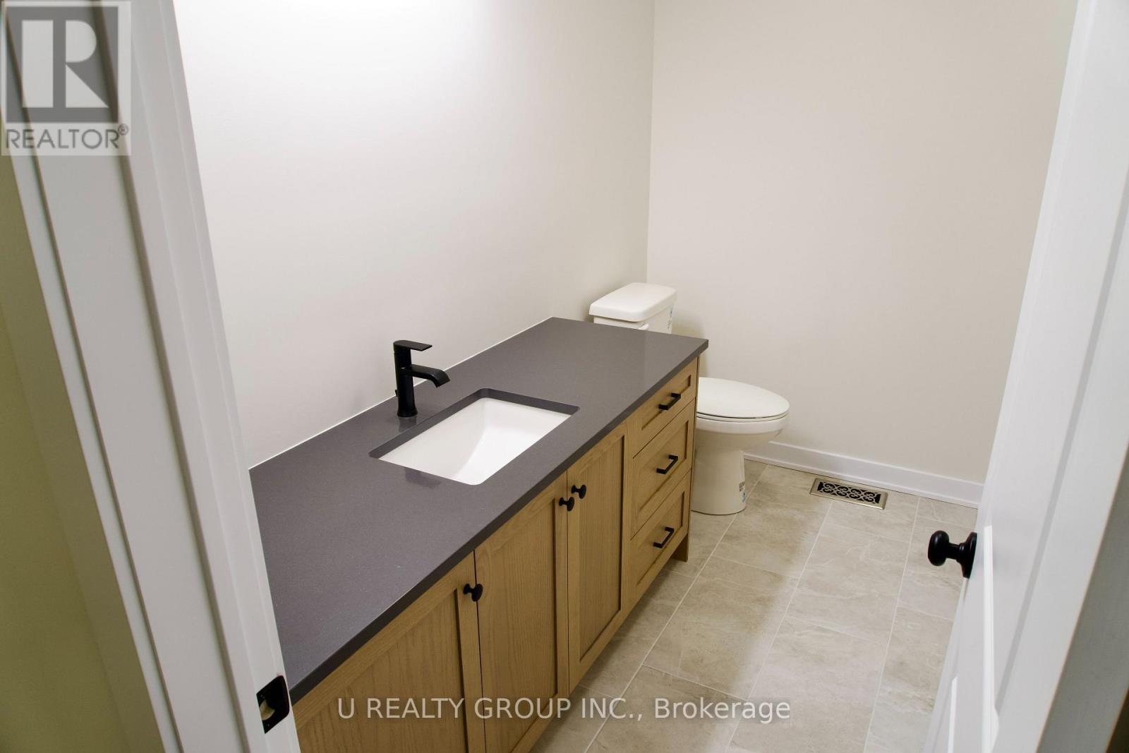 217 Massalia Crescent, Ottawa, Ontario  K4A 5L9 - Photo 11 - X12698082