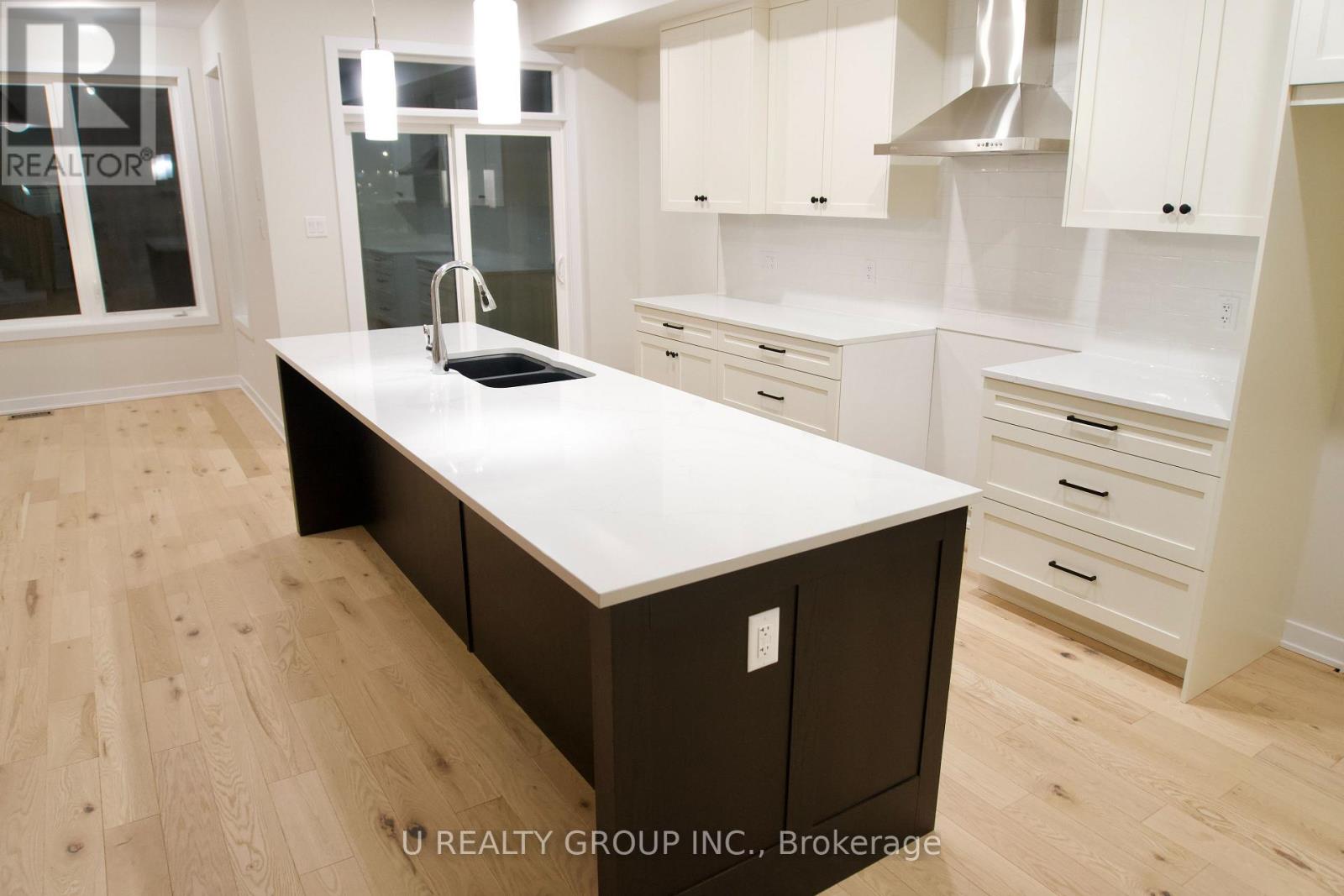 217 Massalia Crescent, Ottawa, Ontario  K4A 5L9 - Photo 7 - X12698082