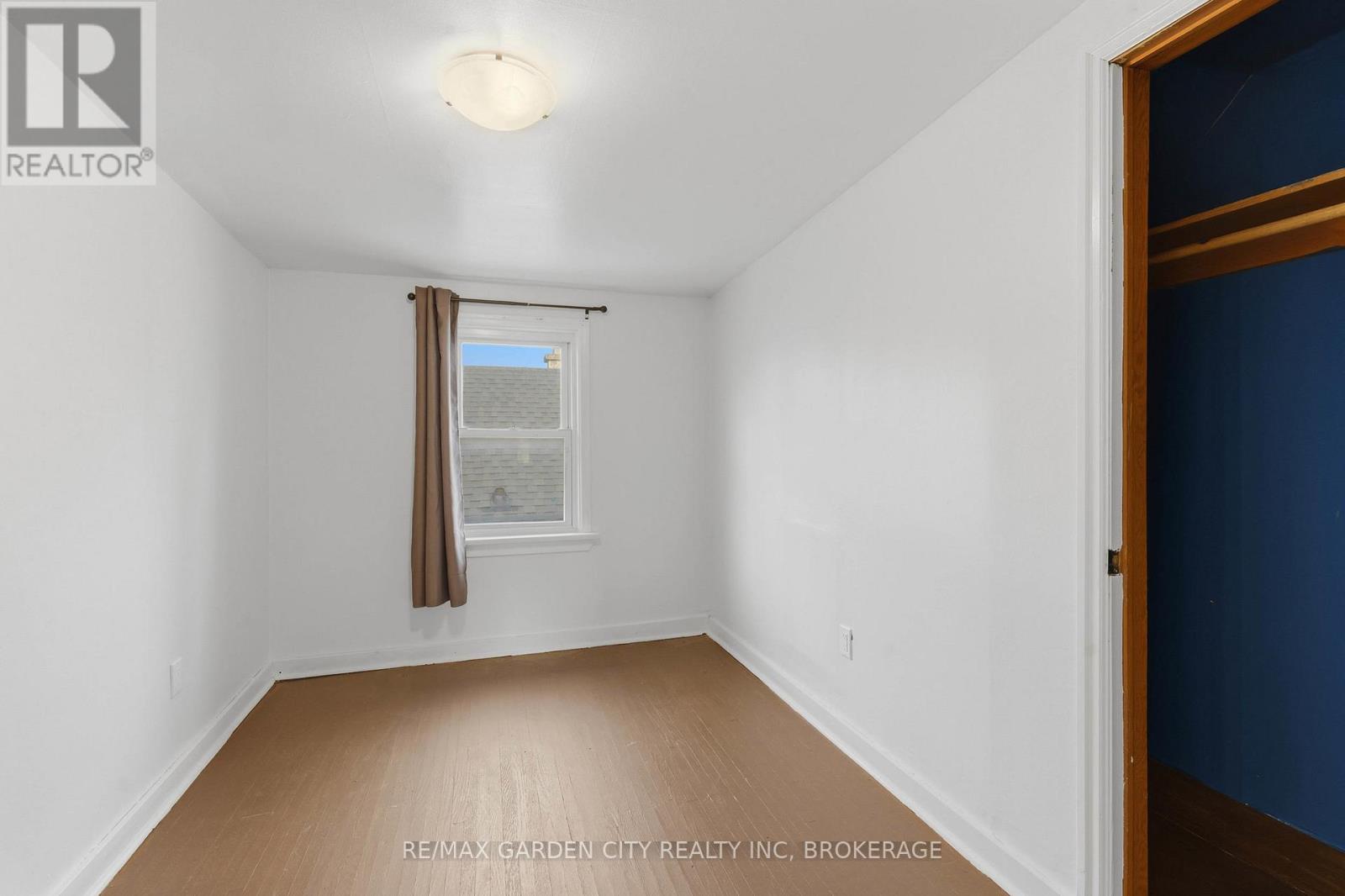 Upper - 25 Pelham Road, St. Catharines (Western Hill), Ontario  L2S 1R1 - Photo 20 - X12698080