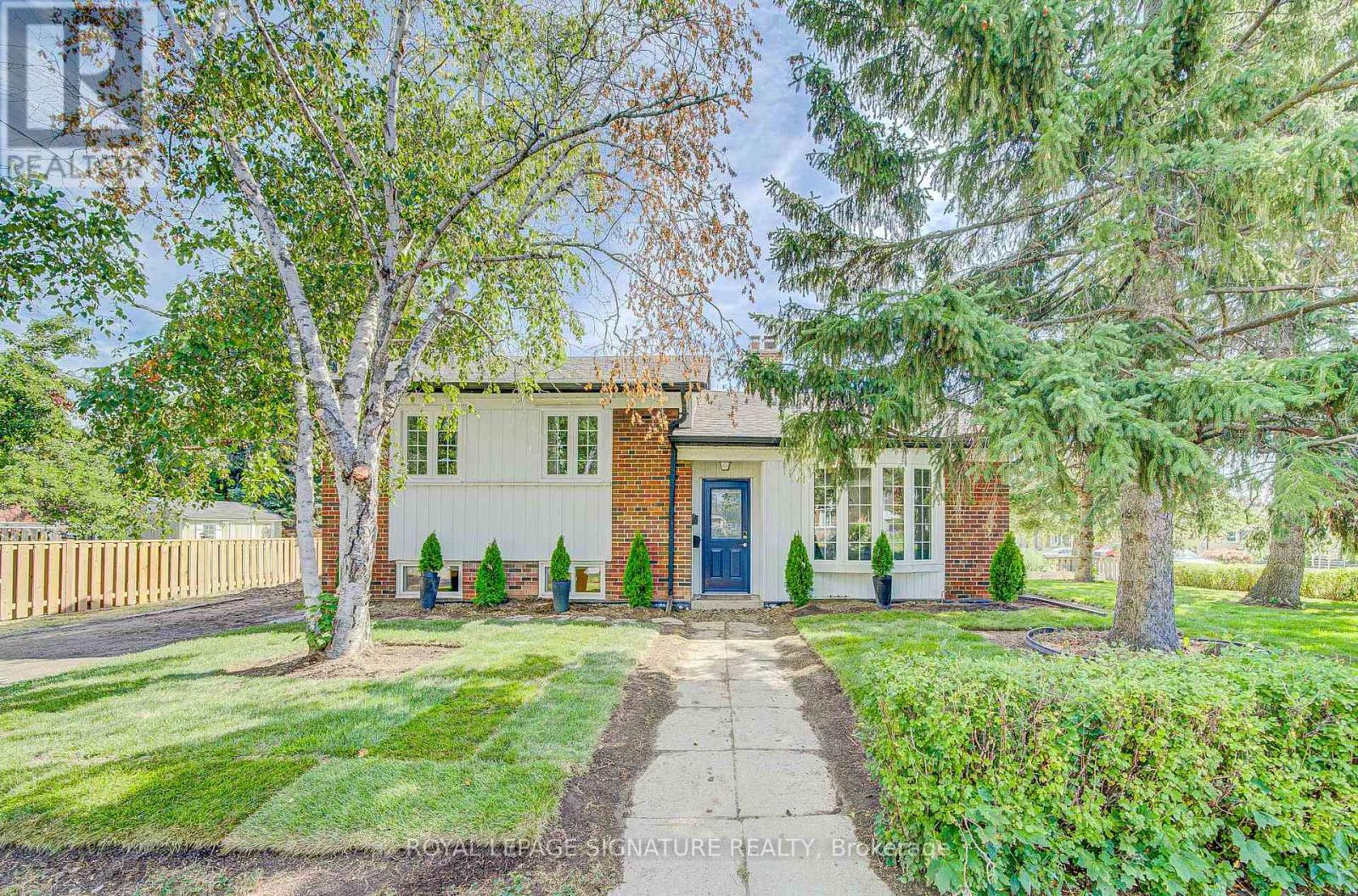 Main Floor - 2 Vankirk Road, Toronto, Ontario  M1P 1M7 - Photo 1 - E12698074