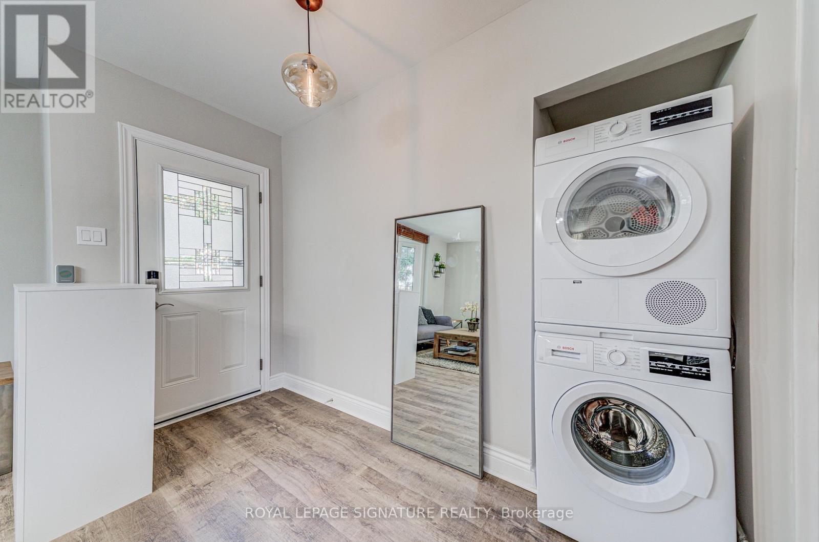 Main Floor - 2 Vankirk Road, Toronto, Ontario  M1P 1M7 - Photo 4 - E12698074