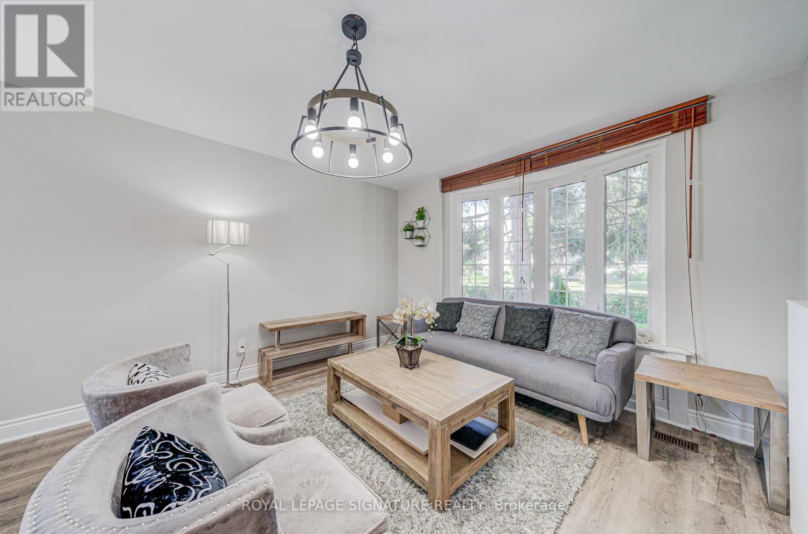 Main Floor - 2 Vankirk Road, Toronto, Ontario  M1P 1M7 - Photo 6 - E12698074