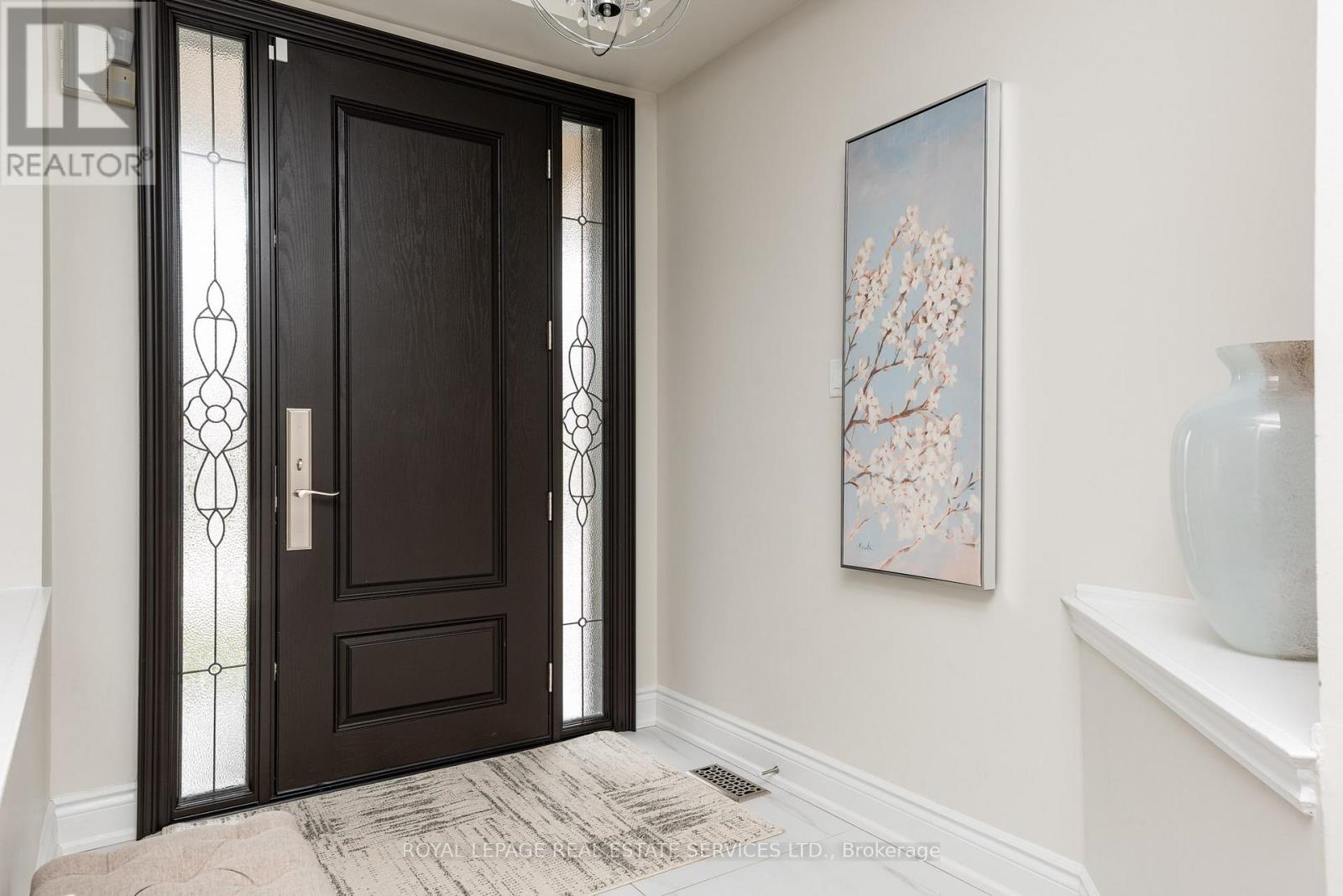 3310 Timeless Drive, Oakville, Ontario  L6L 6V4 - Photo 5 - W12698068