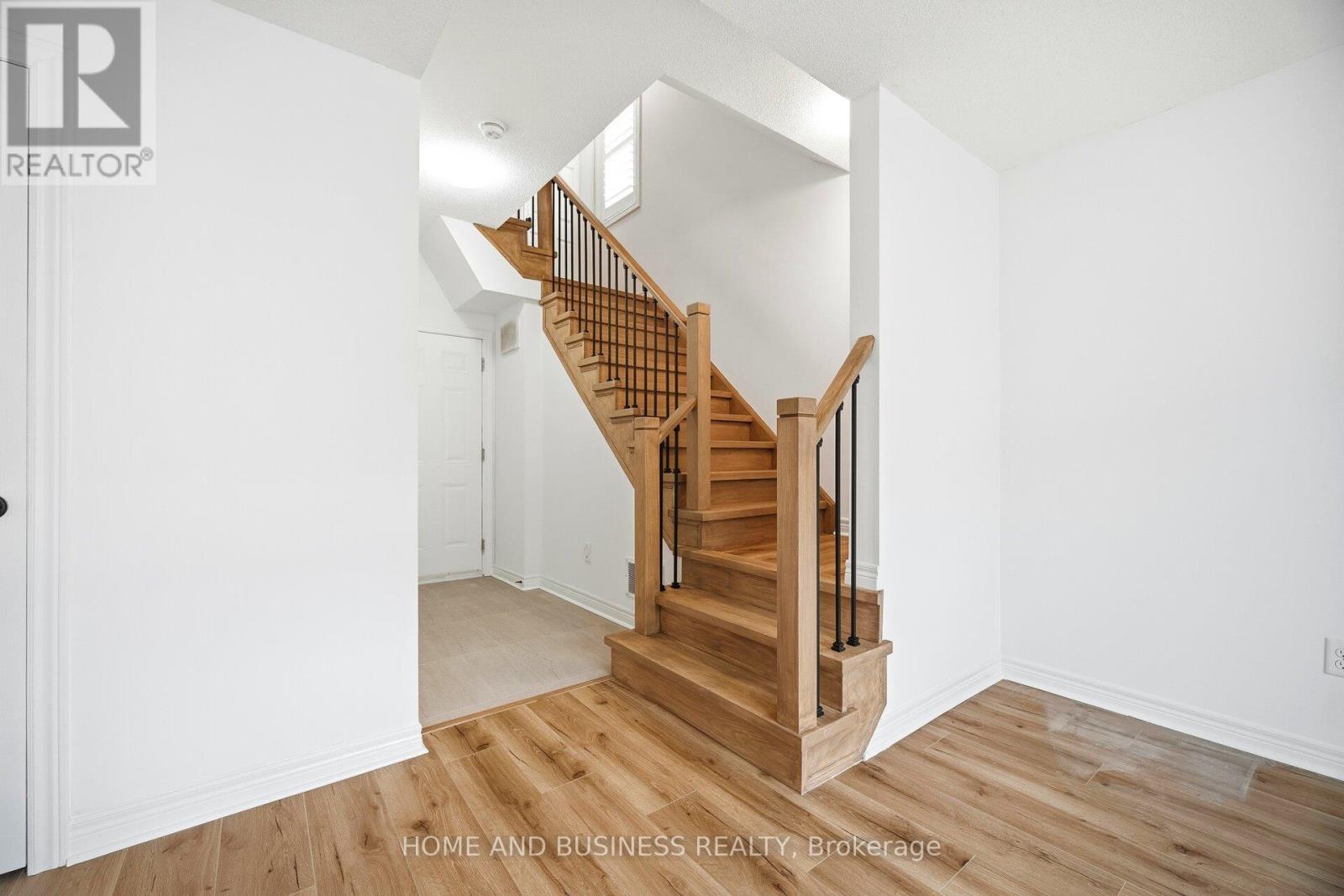 29 - 2410 Woodstock Trail, Oakville, Ontario  L6M 0L3 - Photo 35 - W12698076