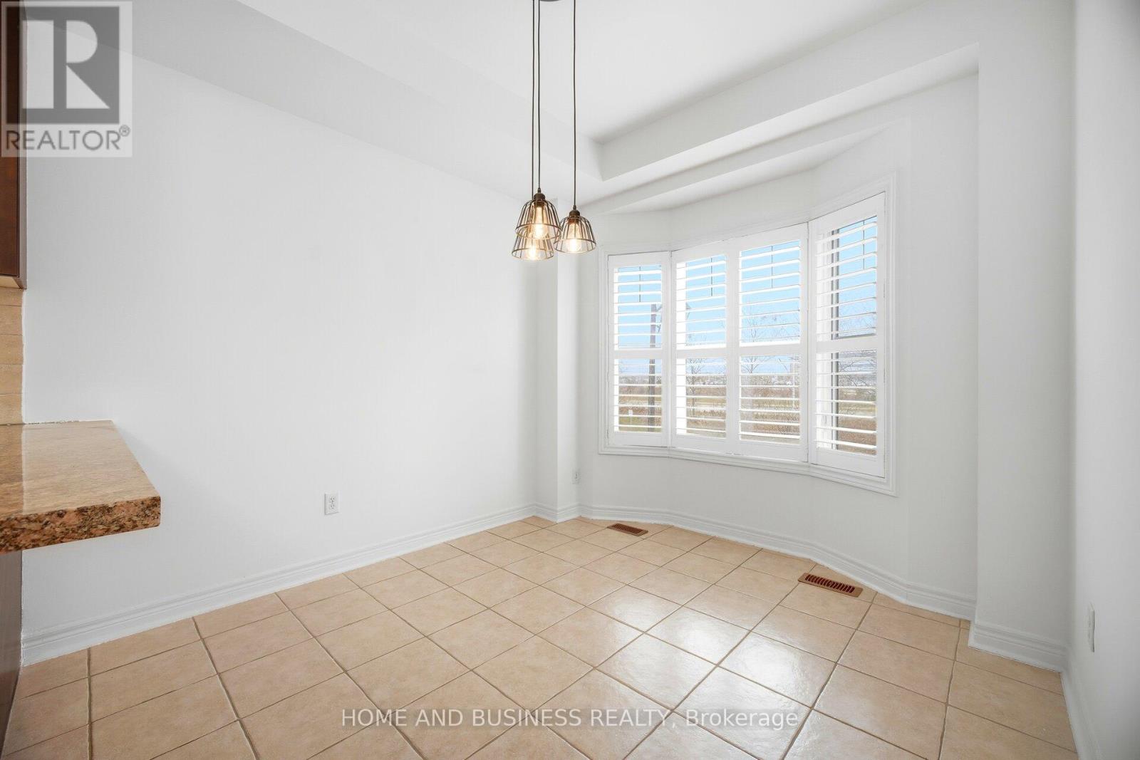 29 - 2410 Woodstock Trail, Oakville, Ontario  L6M 0L3 - Photo 8 - W12698076