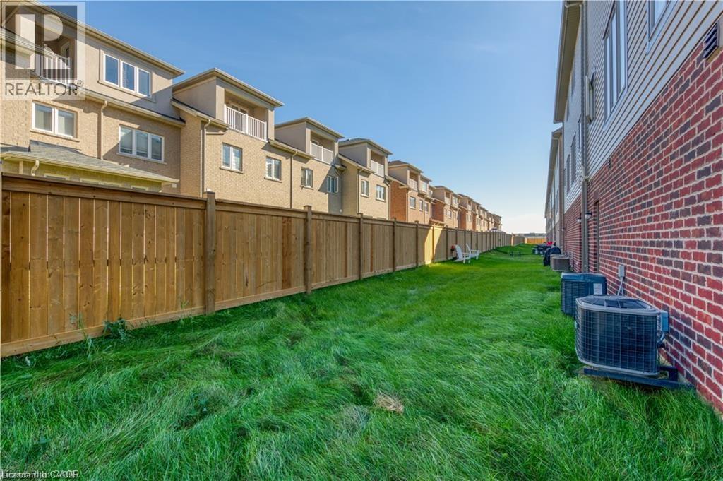 19 Picardy Drive Unit# 5, Hamilton, Ontario  L8J 0M7 - Photo 33 - 40798726