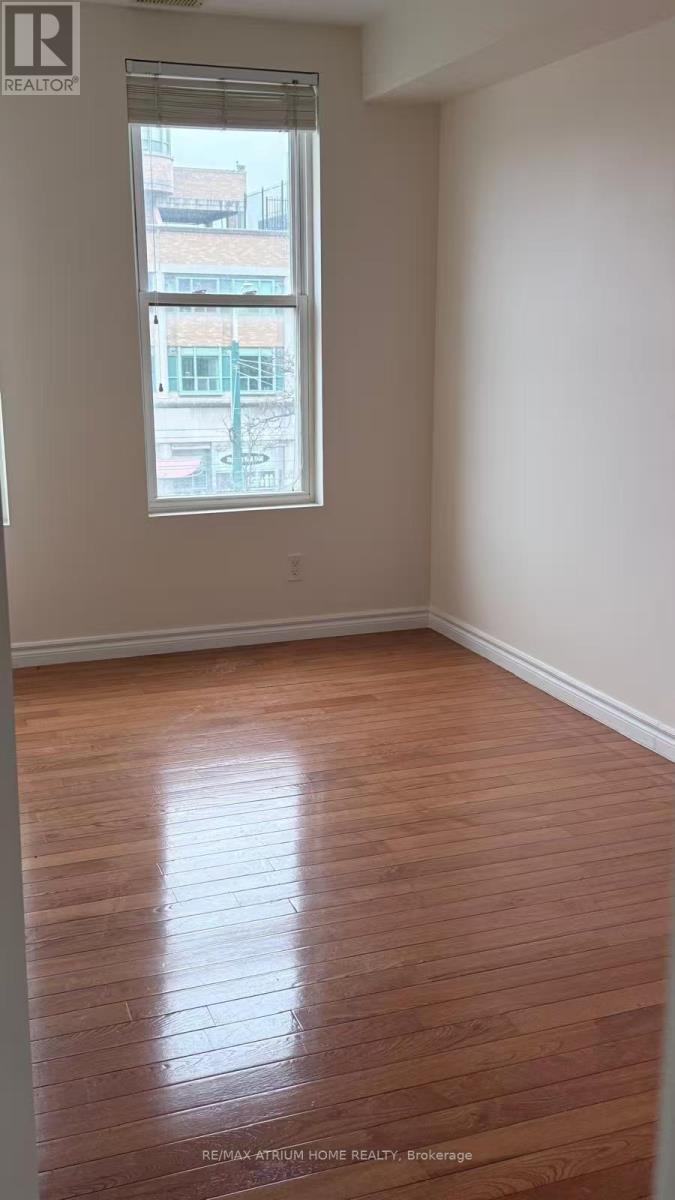 301 - 413 SPADINA AVENUE, Toronto, Ontario