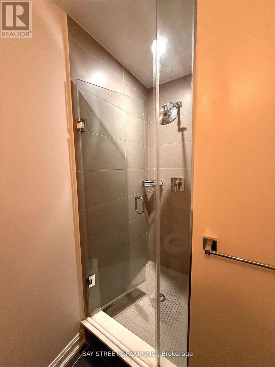 3209 - 11 Bogert Avenue, Toronto, Ontario  M2N 1K4 - Photo 9 - C12698106