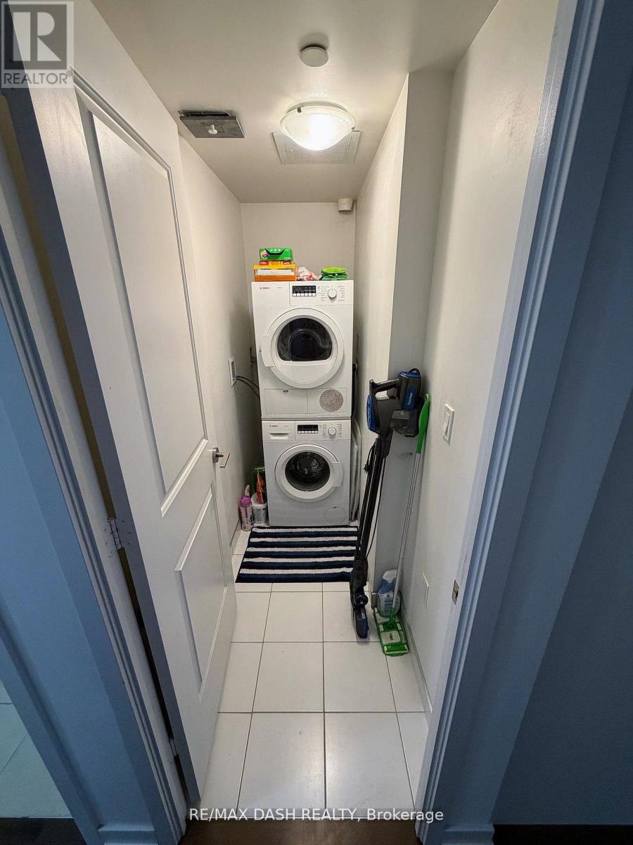 3204 - 1 The Esplanade Street, Toronto, Ontario  M5E 0A8 - Photo 9 - C12698108