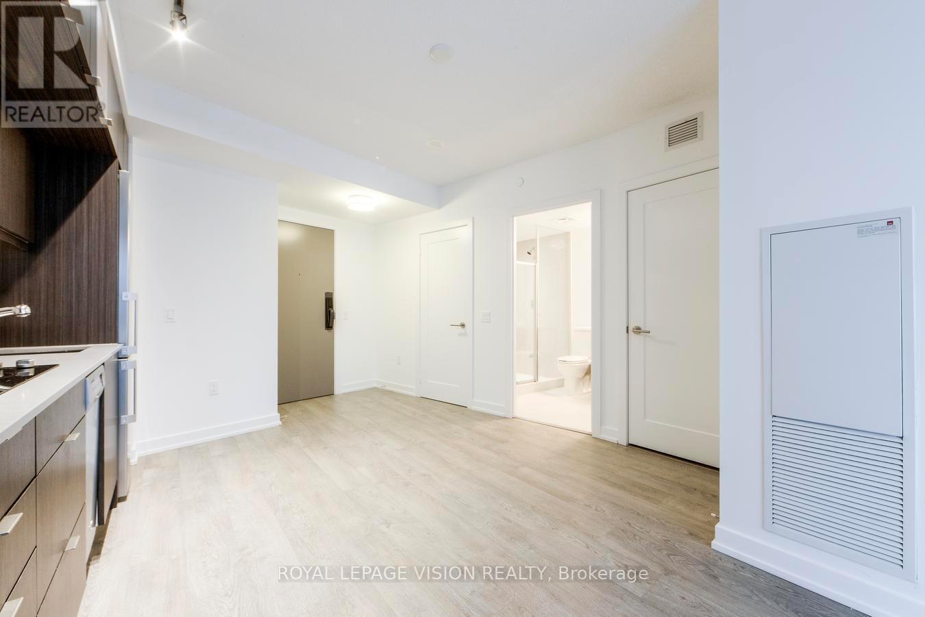 909 - 10 York Street, Toronto, Ontario  M5J 2Z2 - Photo 9 - C12698114