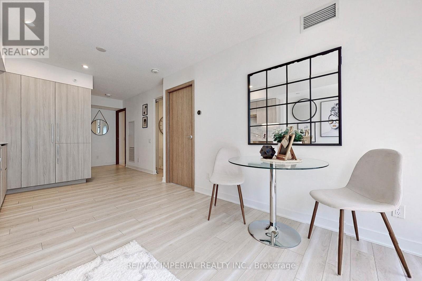 1001 - 17 Bathurst Street, Toronto, Ontario  M5V 0N1 - Photo 17 - C12698146