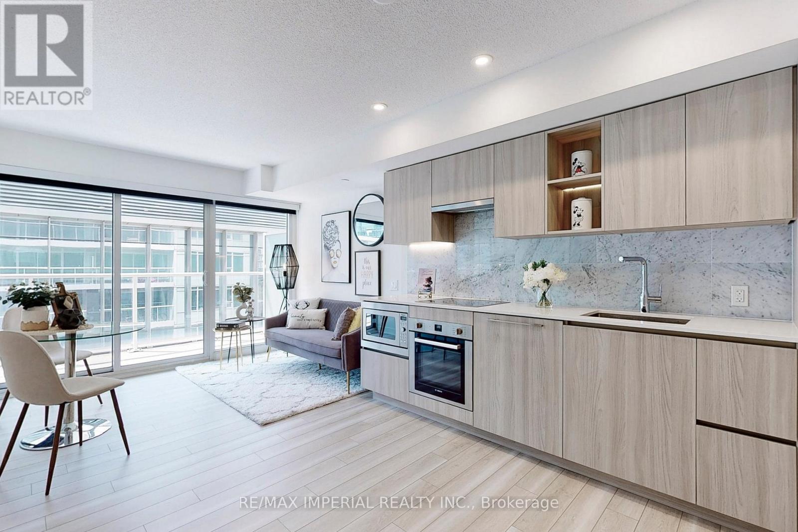 1001 - 17 Bathurst Street, Toronto, Ontario  M5V 0N1 - Photo 9 - C12698146