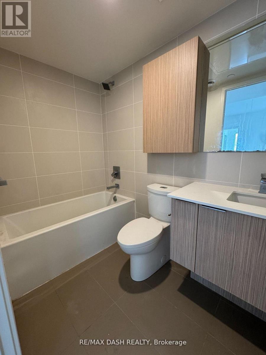 1016 - 10 Deerlick Court, Toronto, Ontario  M3A 0A7 - Photo 4 - C12698170