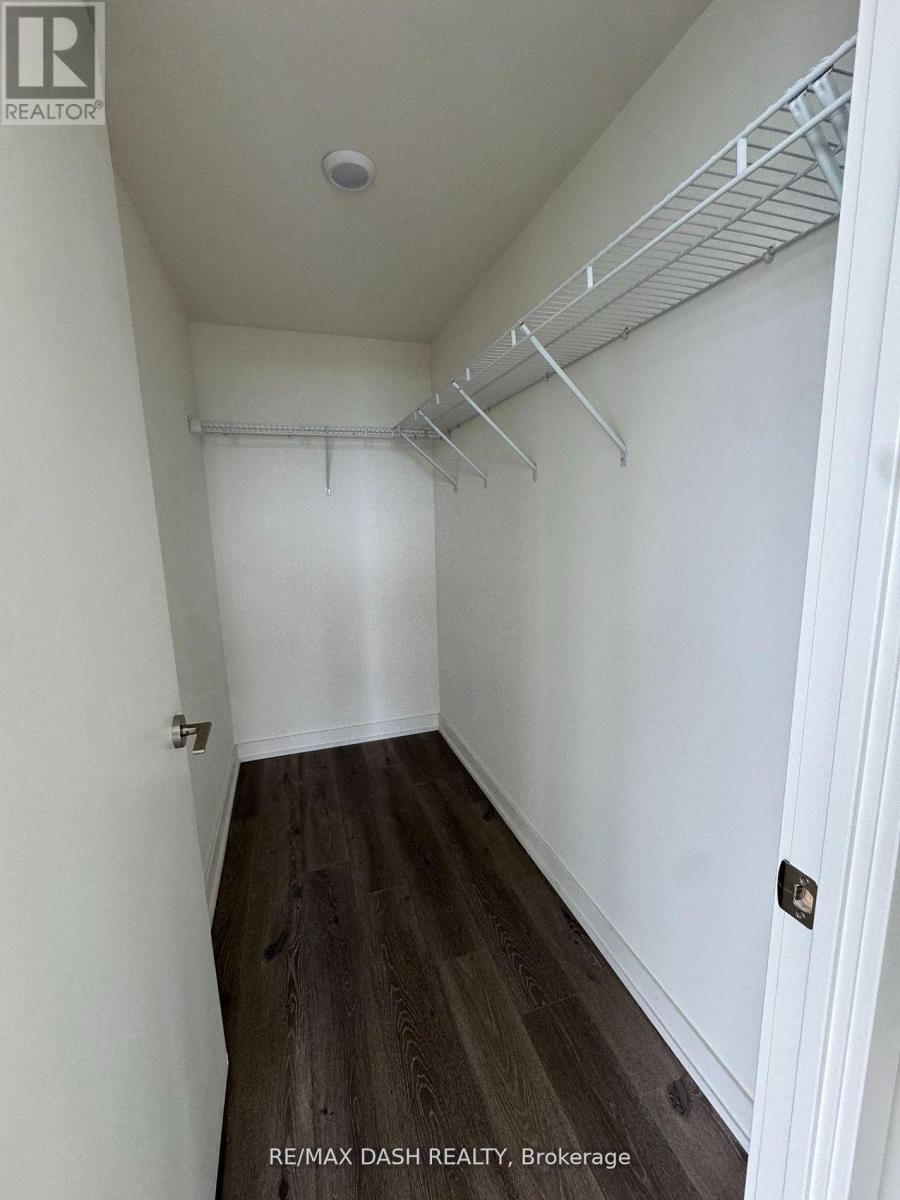 1016 - 10 Deerlick Court, Toronto, Ontario  M3A 0A7 - Photo 5 - C12698170