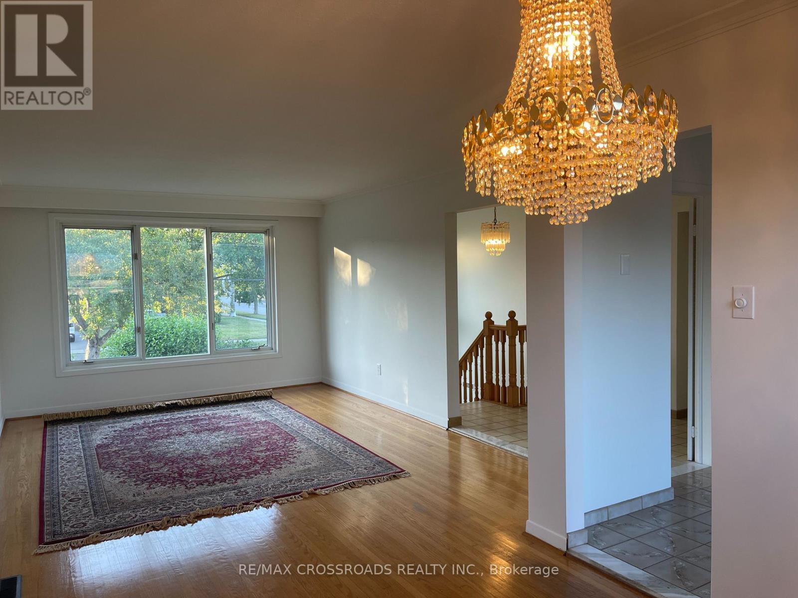 51 Pleasant View Drive, Toronto, Ontario  M2J 3P7 - Photo 5 - C12698180