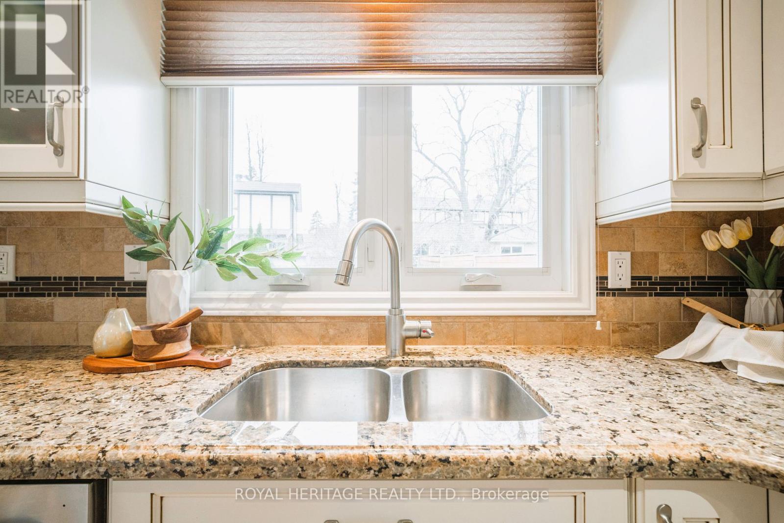 110 Acheson Boulevard, Toronto, Ontario  M1C 3E6 - Photo 12 - E12698120