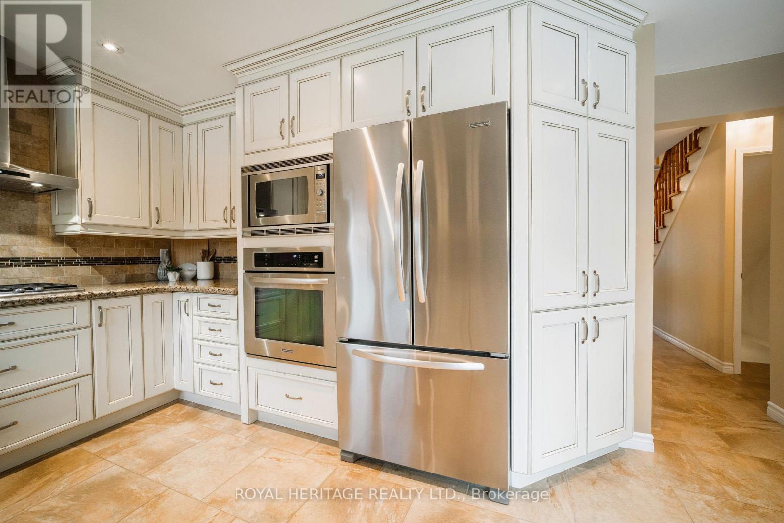 110 Acheson Boulevard, Toronto, Ontario  M1C 3E6 - Photo 13 - E12698120