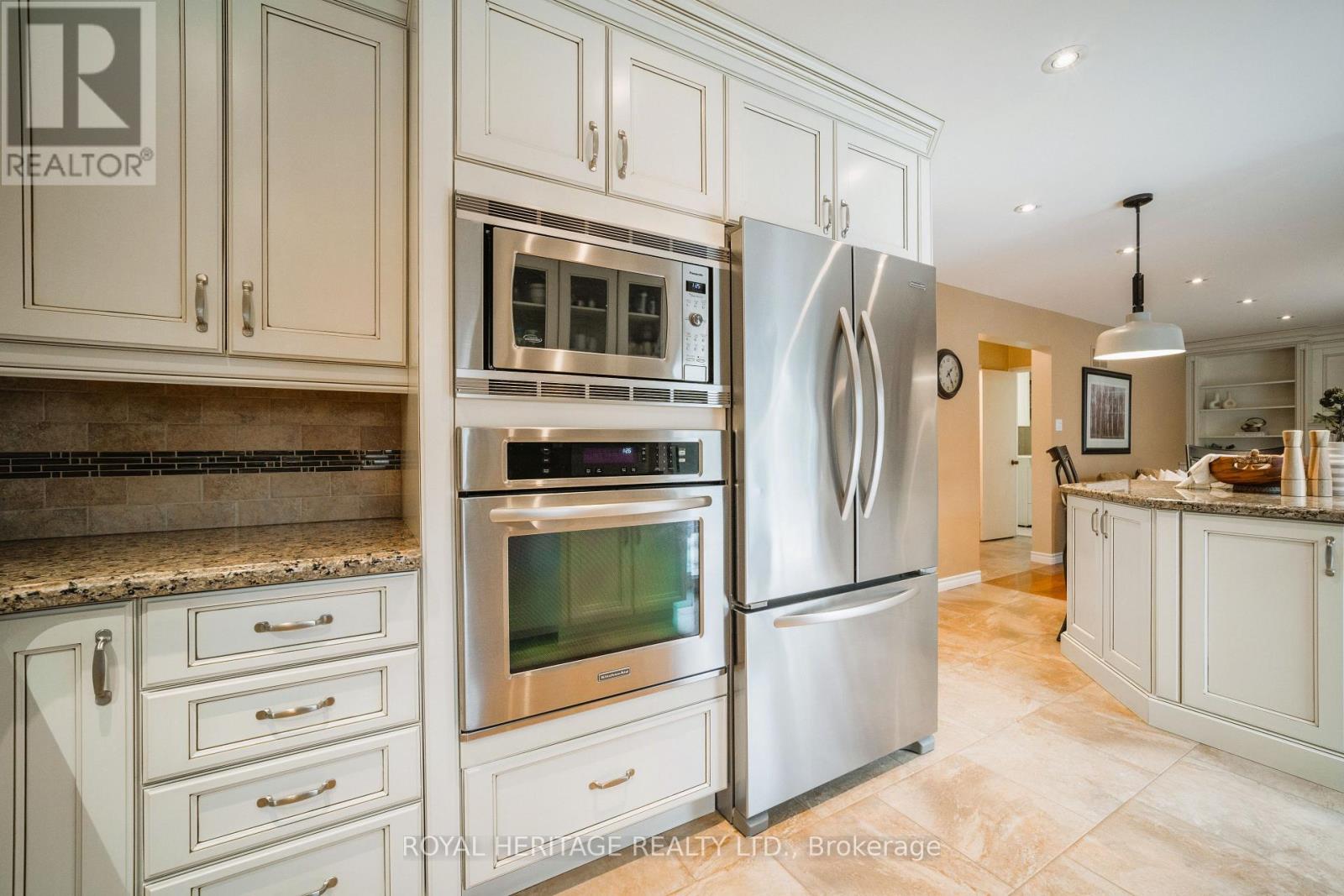 110 Acheson Boulevard, Toronto, Ontario  M1C 3E6 - Photo 14 - E12698120