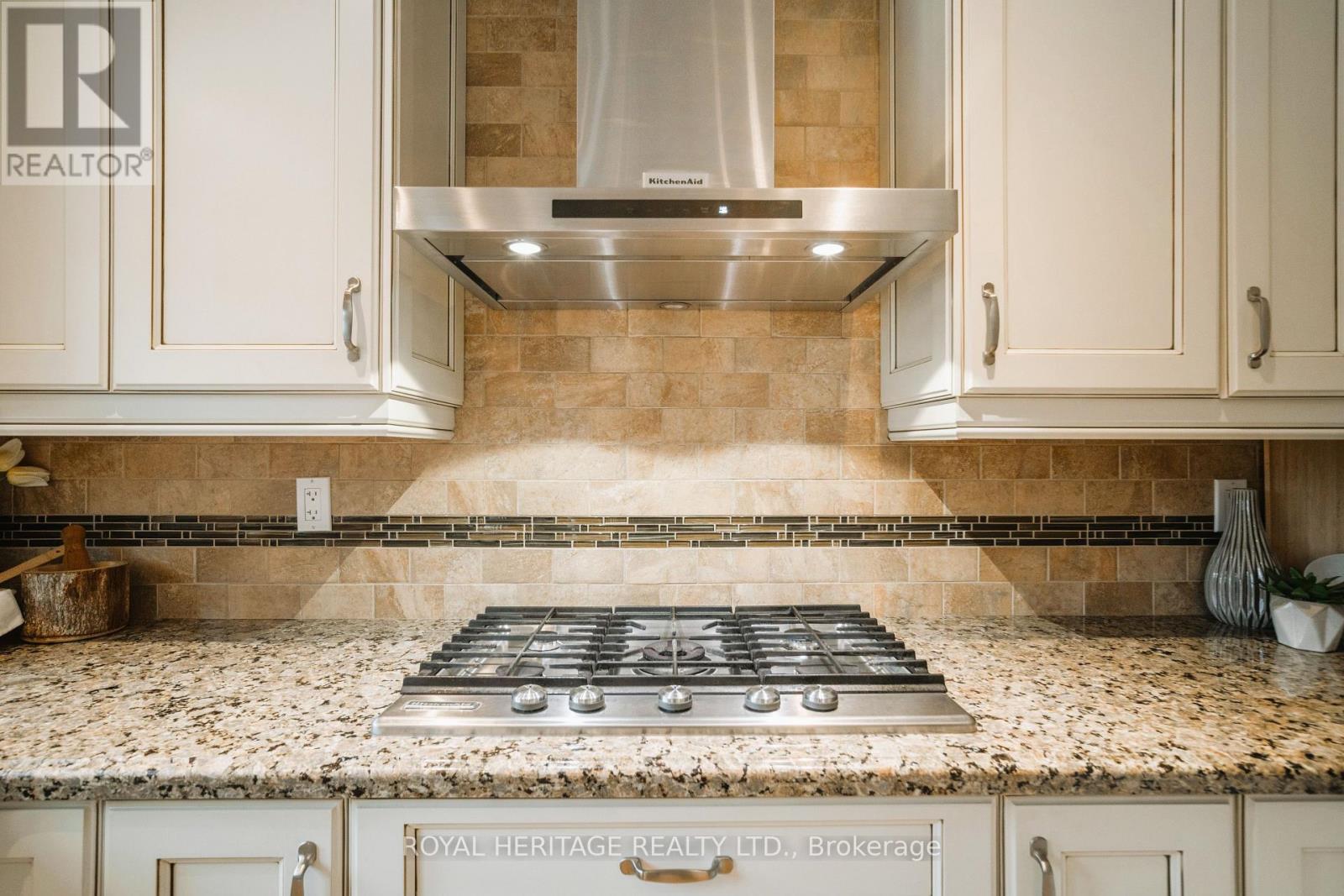 110 Acheson Boulevard, Toronto, Ontario  M1C 3E6 - Photo 15 - E12698120