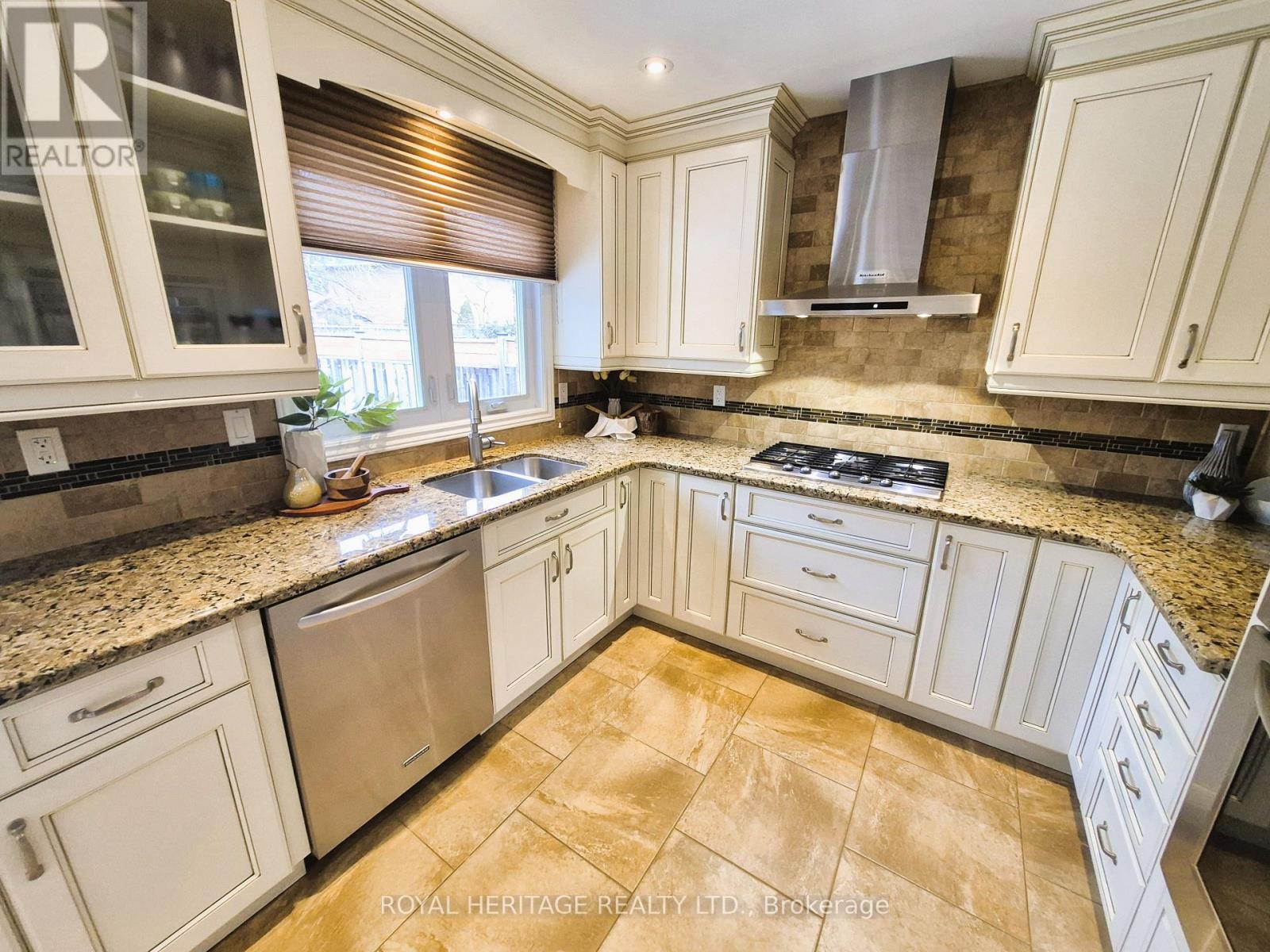 110 Acheson Boulevard, Toronto, Ontario  M1C 3E6 - Photo 17 - E12698120