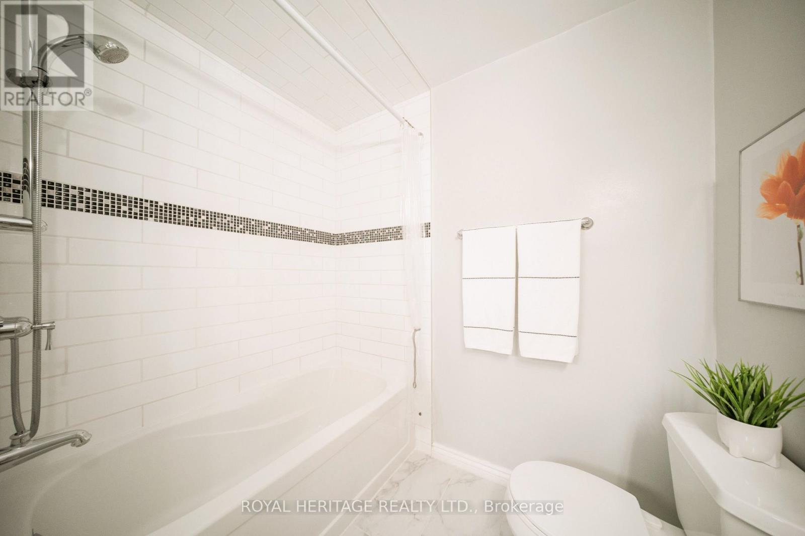 110 Acheson Boulevard, Toronto, Ontario  M1C 3E6 - Photo 33 - E12698120