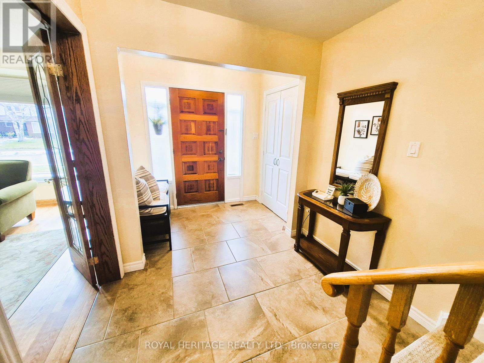 110 Acheson Boulevard, Toronto, Ontario  M1C 3E6 - Photo 4 - E12698120