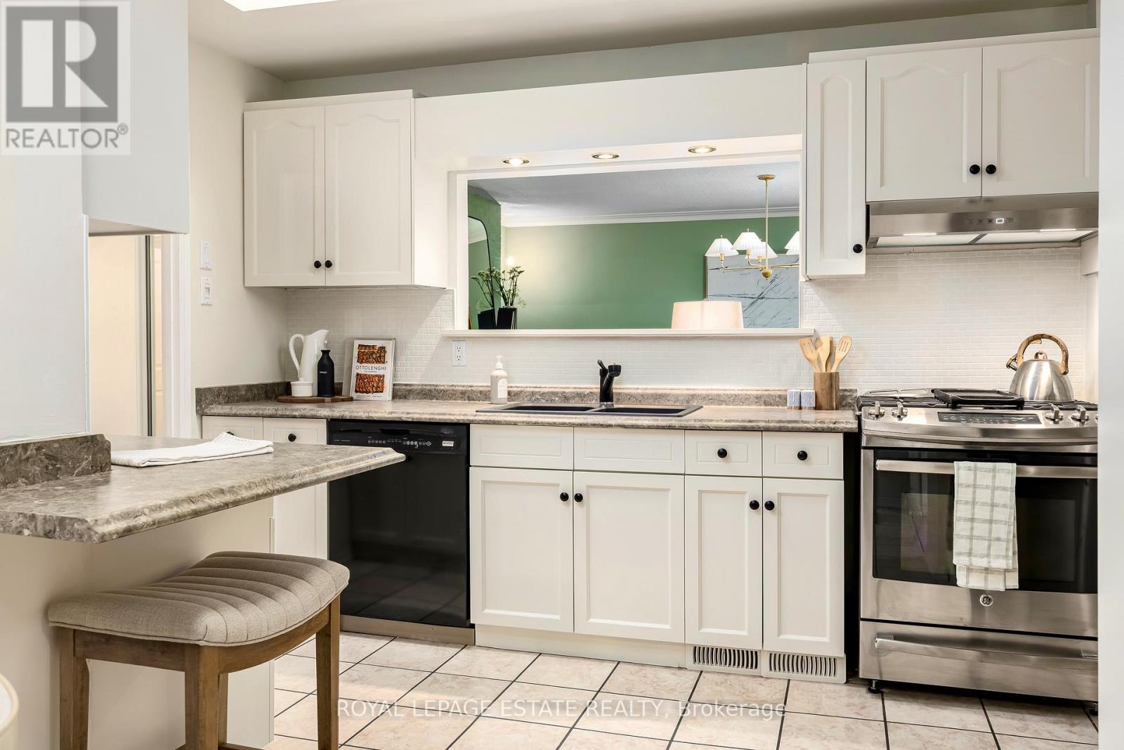 44 Cliffside Drive, Toronto, Ontario  M1N 1L3 - Photo 8 - E12698140