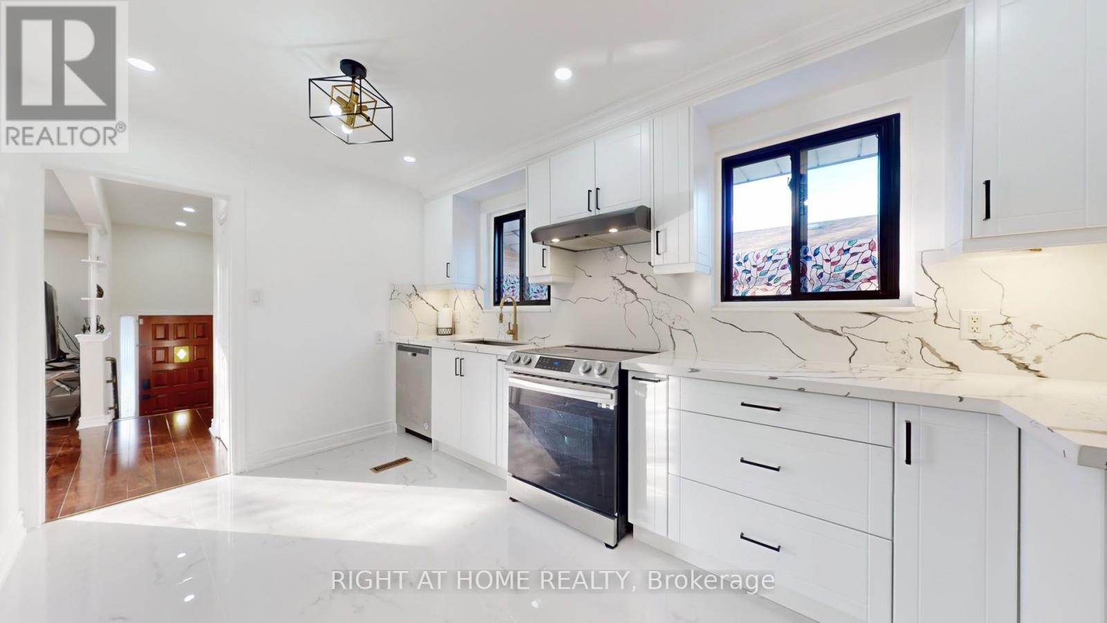 99 Poplar Road, Toronto, Ontario  M1E 1Z5 - Photo 10 - E12698176