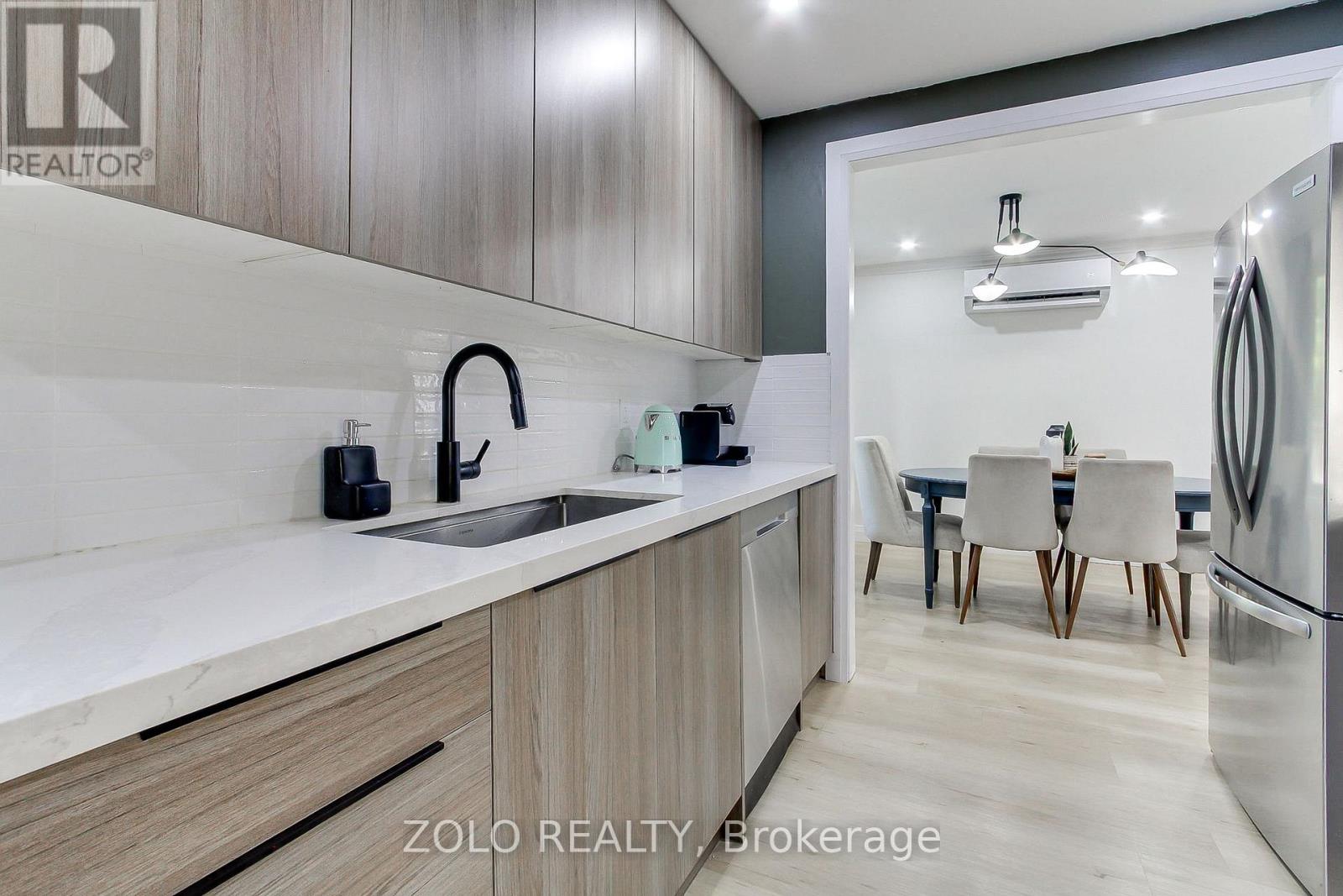 388 Terry Drive, Newmarket, Ontario  L3Y 5E7 - Photo 14 - N12698138