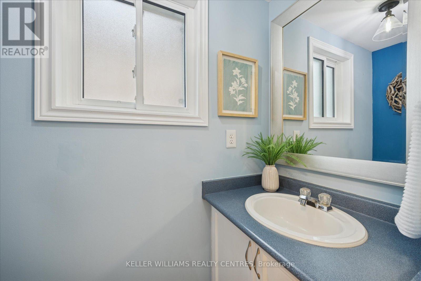 722 Walpole Crescent, Newmarket, Ontario  L3X 2B1 - Photo 10 - N12698154