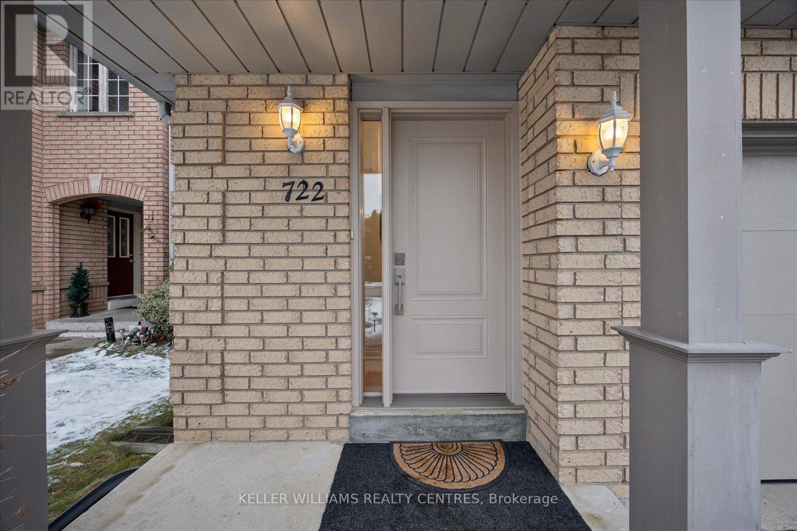 722 Walpole Crescent, Newmarket, Ontario  L3X 2B1 - Photo 2 - N12698154
