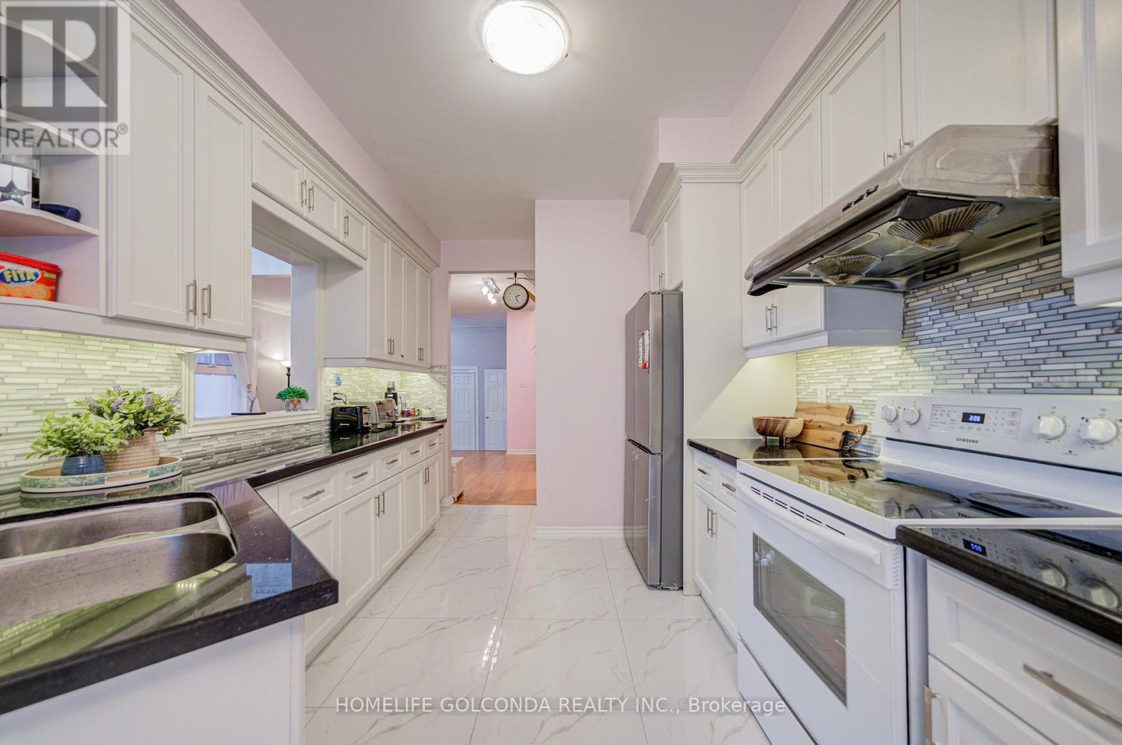 25 Eastpine Drive, Markham, Ontario  L3R 4Z2 - Photo 12 - N12698182