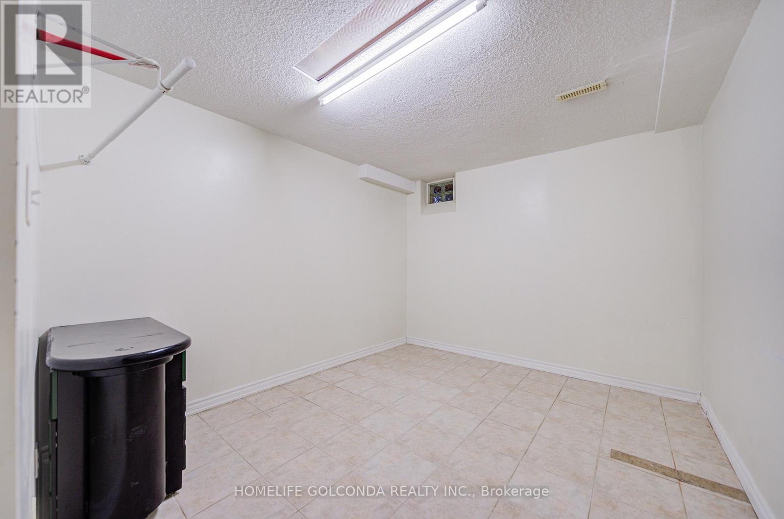 25 Eastpine Drive, Markham, Ontario  L3R 4Z2 - Photo 36 - N12698182