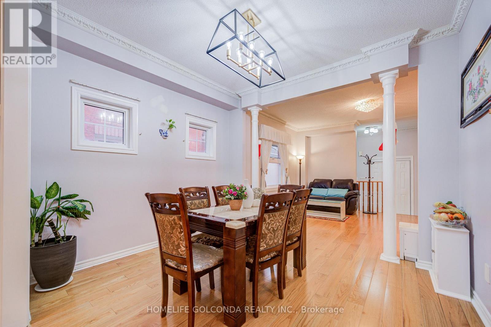 25 Eastpine Drive, Markham, Ontario  L3R 4Z2 - Photo 7 - N12698182