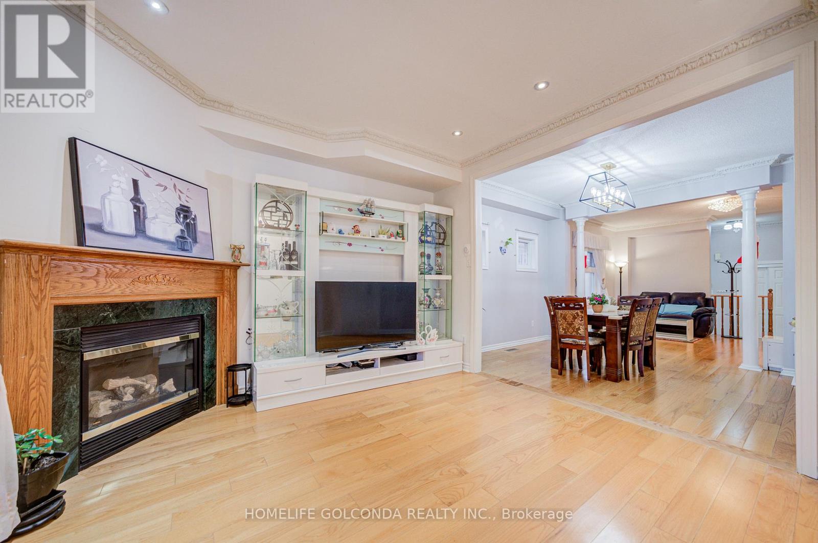 25 Eastpine Drive, Markham, Ontario  L3R 4Z2 - Photo 9 - N12698182