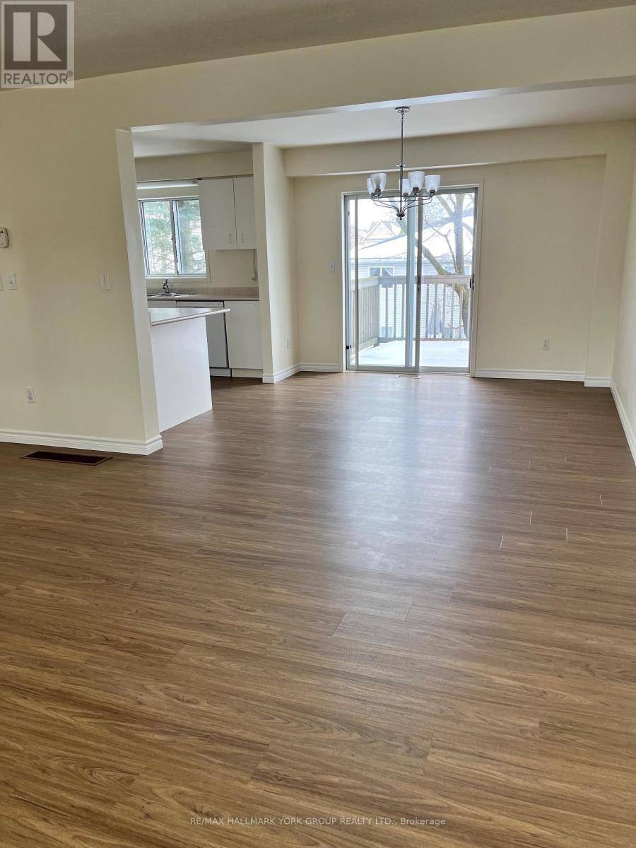 13 - 490 Veterans Drive, Barrie, Ontario  L4N 9N4 - Photo 7 - S12698122