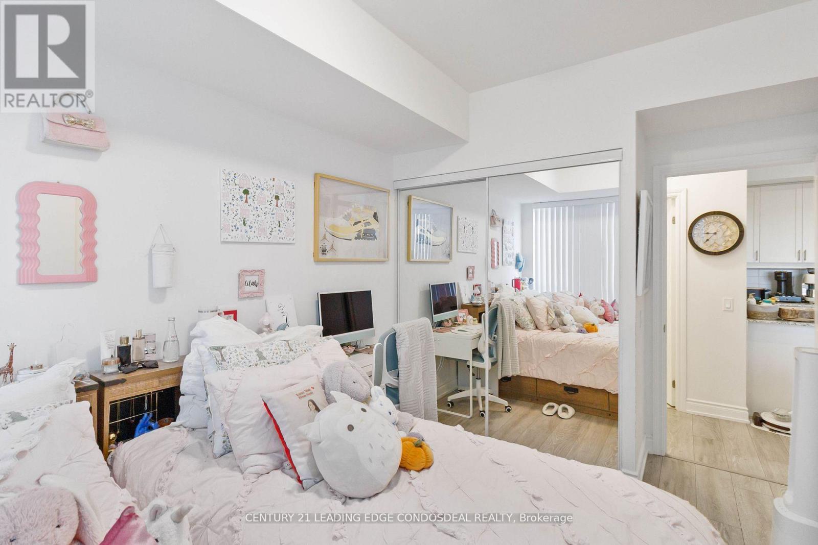 502 - 1050 Main Street W, Milton, Ontario  L9T 9M3 - Photo 17 - W12698096