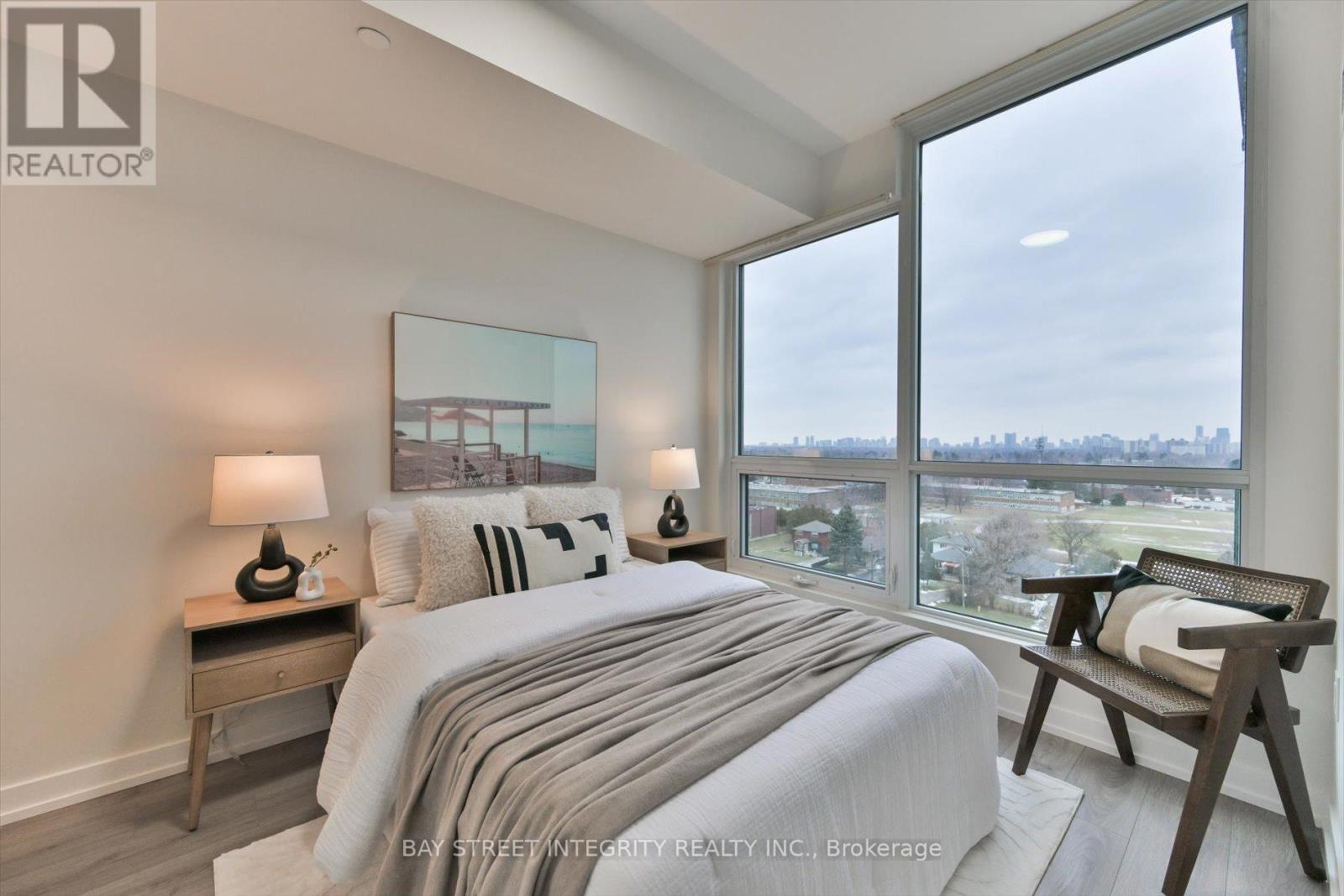 909 - 10 De Boers Drive, Toronto, Ontario  M3J 0L6 - Photo 19 - W12698098