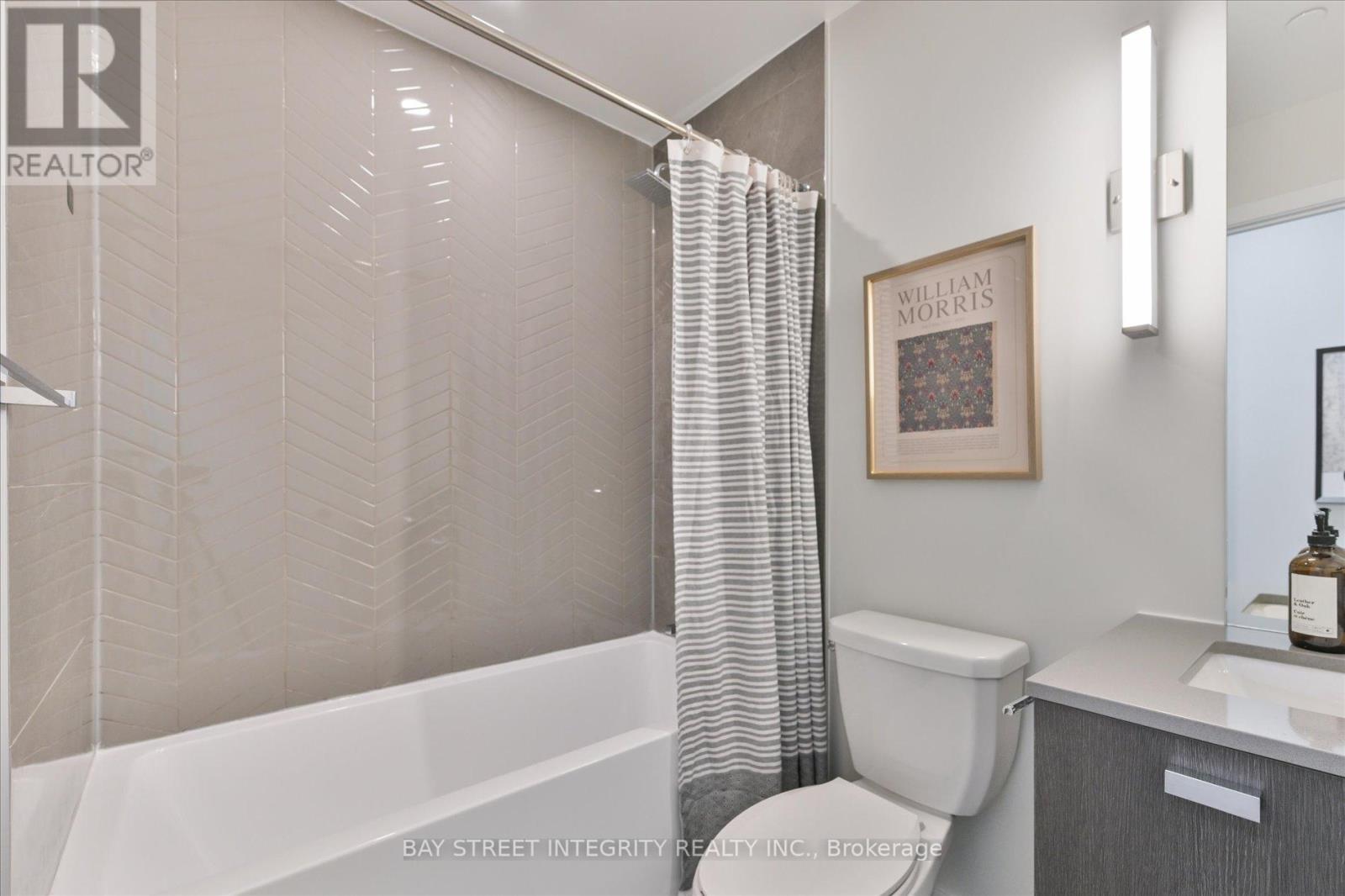 909 - 10 De Boers Drive, Toronto, Ontario  M3J 0L6 - Photo 24 - W12698098