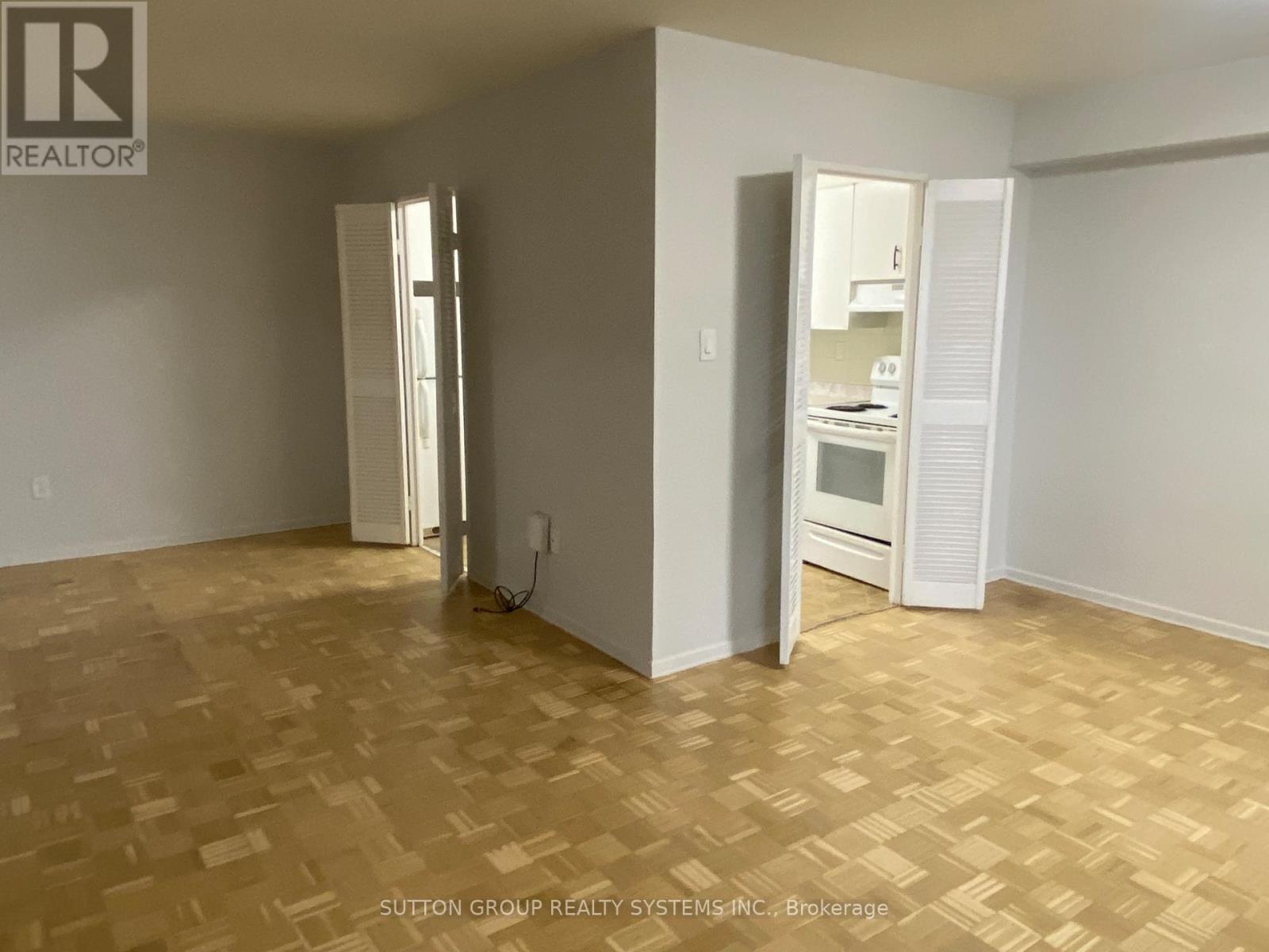 701 - 360 Ridelle Avenue, Toronto, Ontario  M6B 1K1 - Photo 10 - W12698132