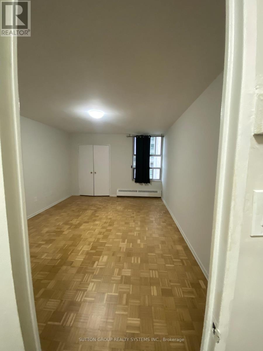 701 - 360 Ridelle Avenue, Toronto, Ontario  M6B 1K1 - Photo 17 - W12698132