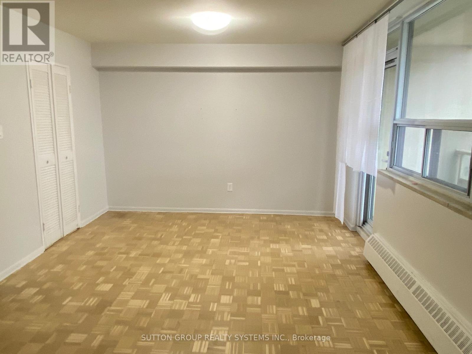 701 - 360 Ridelle Avenue, Toronto, Ontario  M6B 1K1 - Photo 7 - W12698132