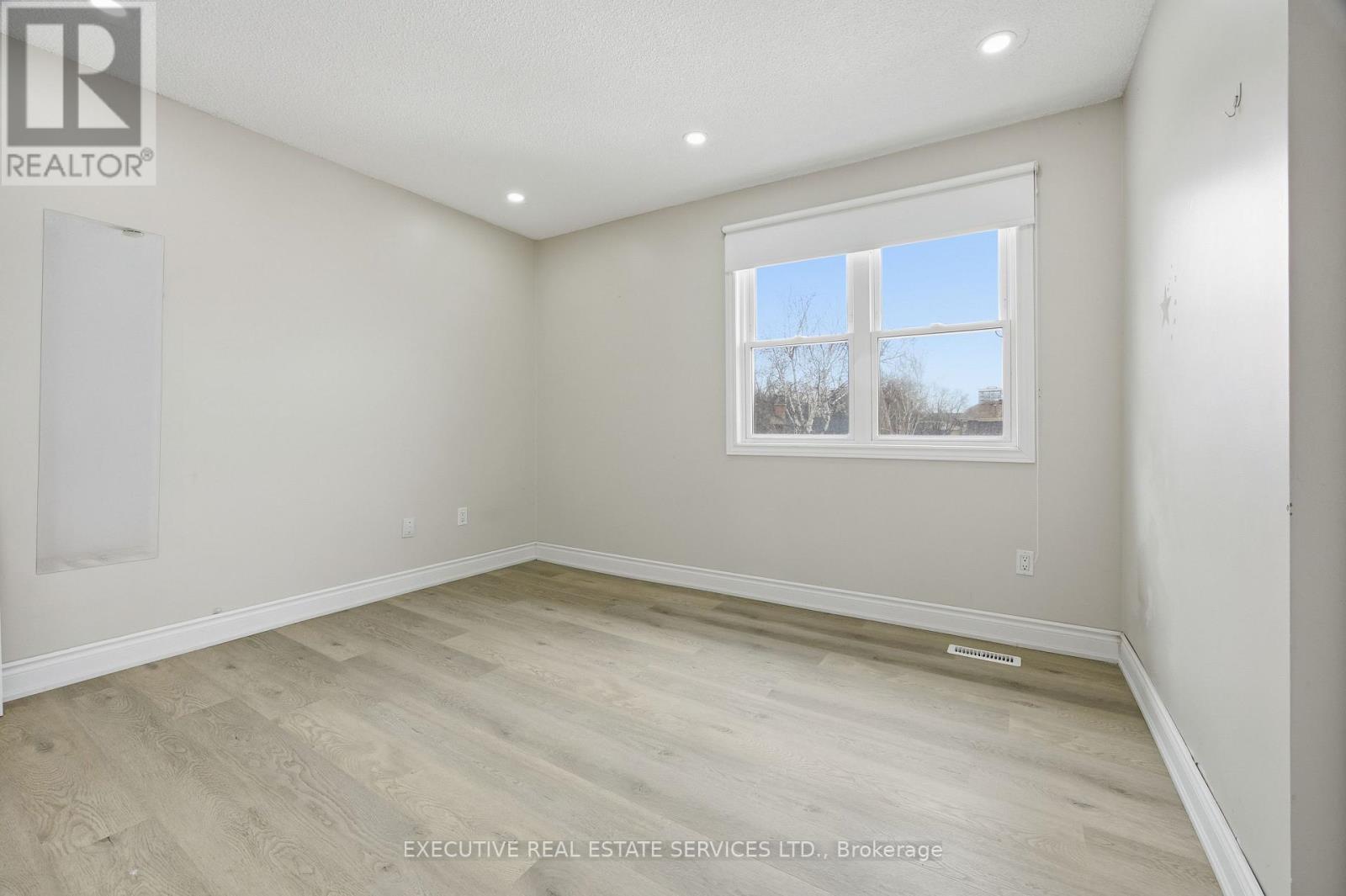 69 Lorraine Crescent, Brampton, Ontario  L6S 2R6 - Photo 19 - W12698162