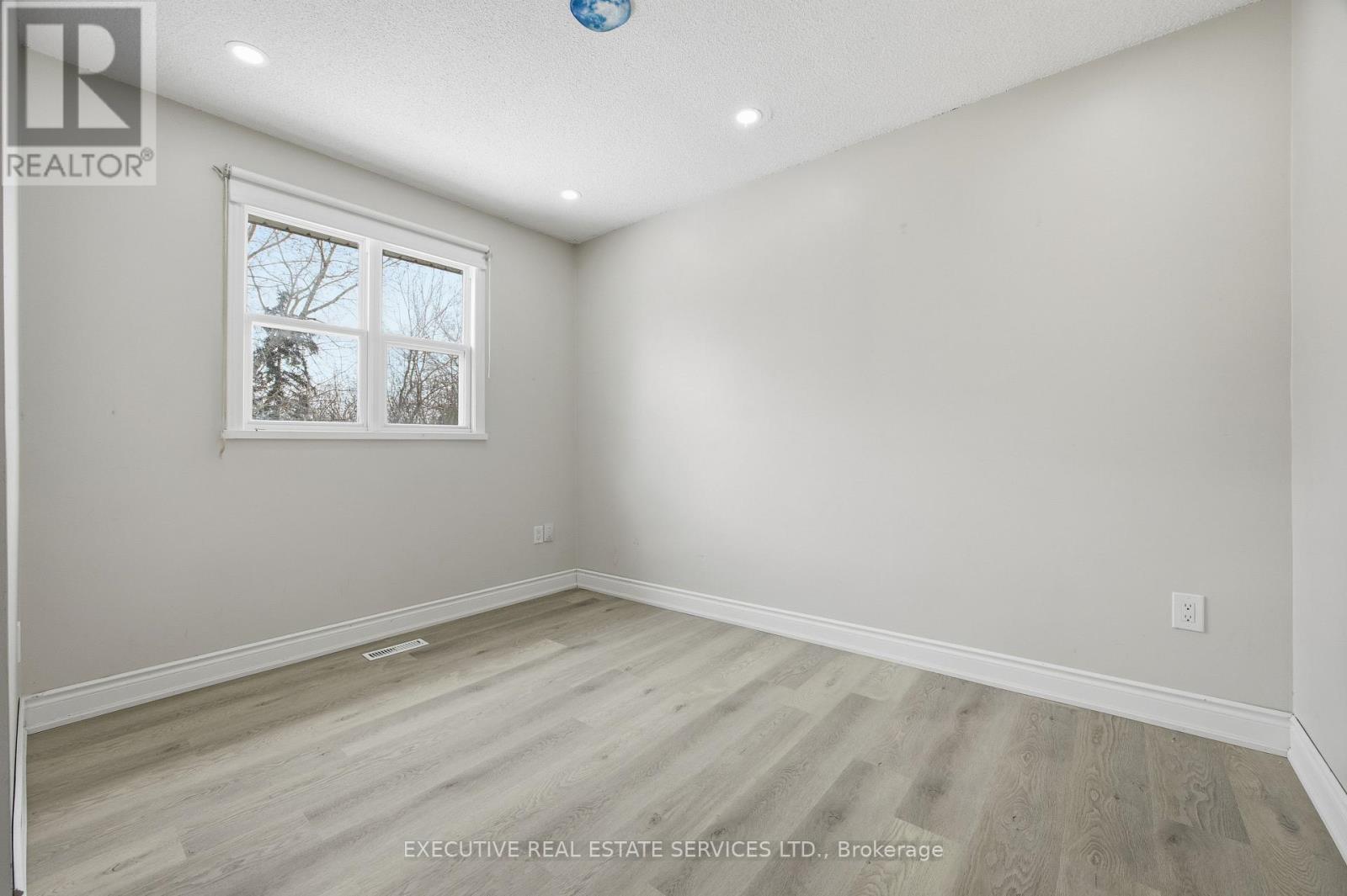 69 Lorraine Crescent, Brampton, Ontario  L6S 2R6 - Photo 21 - W12698162