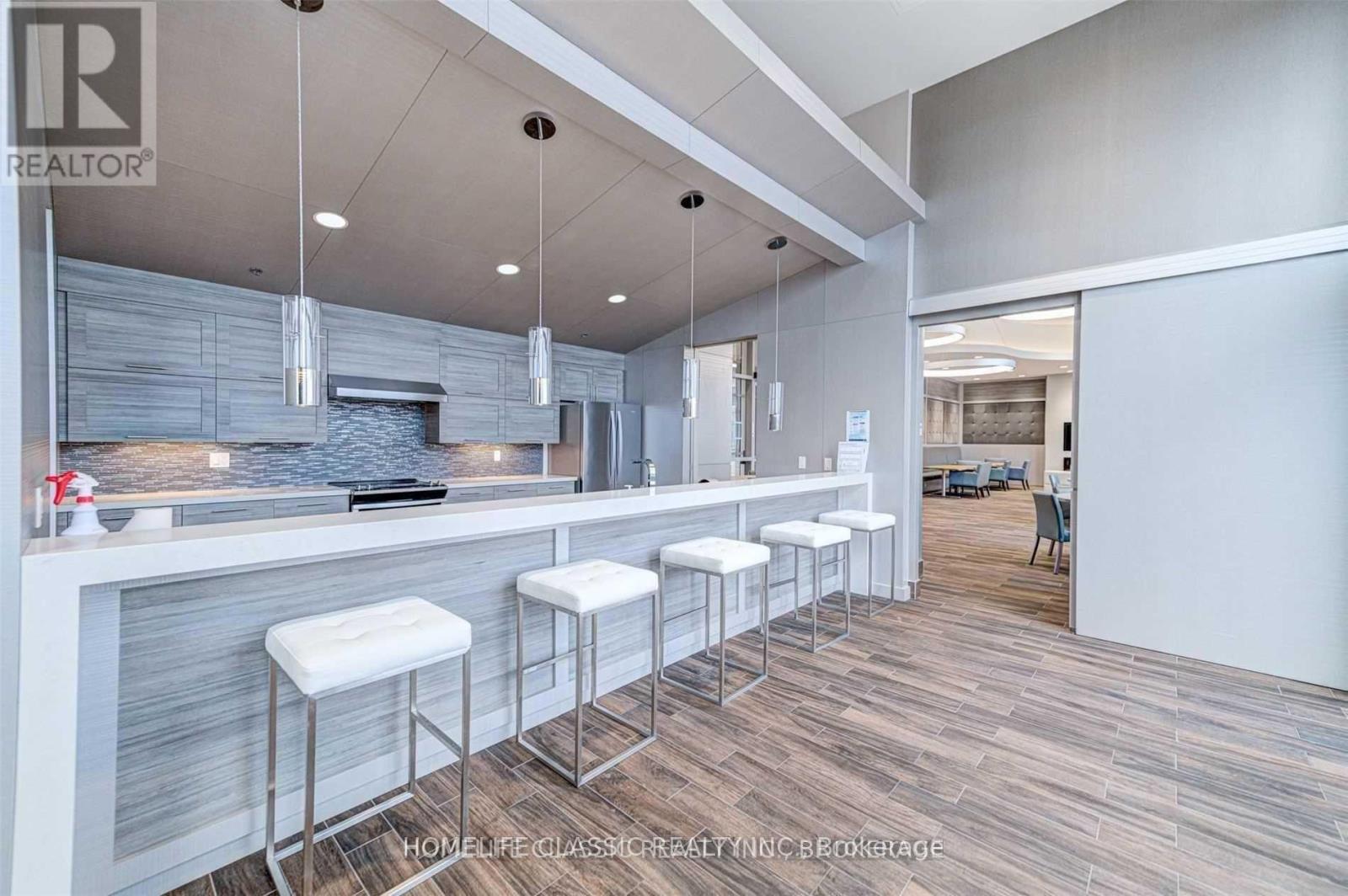 708 - 2081 Fairview Street, Burlington, Ontario  L7L 2A4 - Photo 9 - W12698172